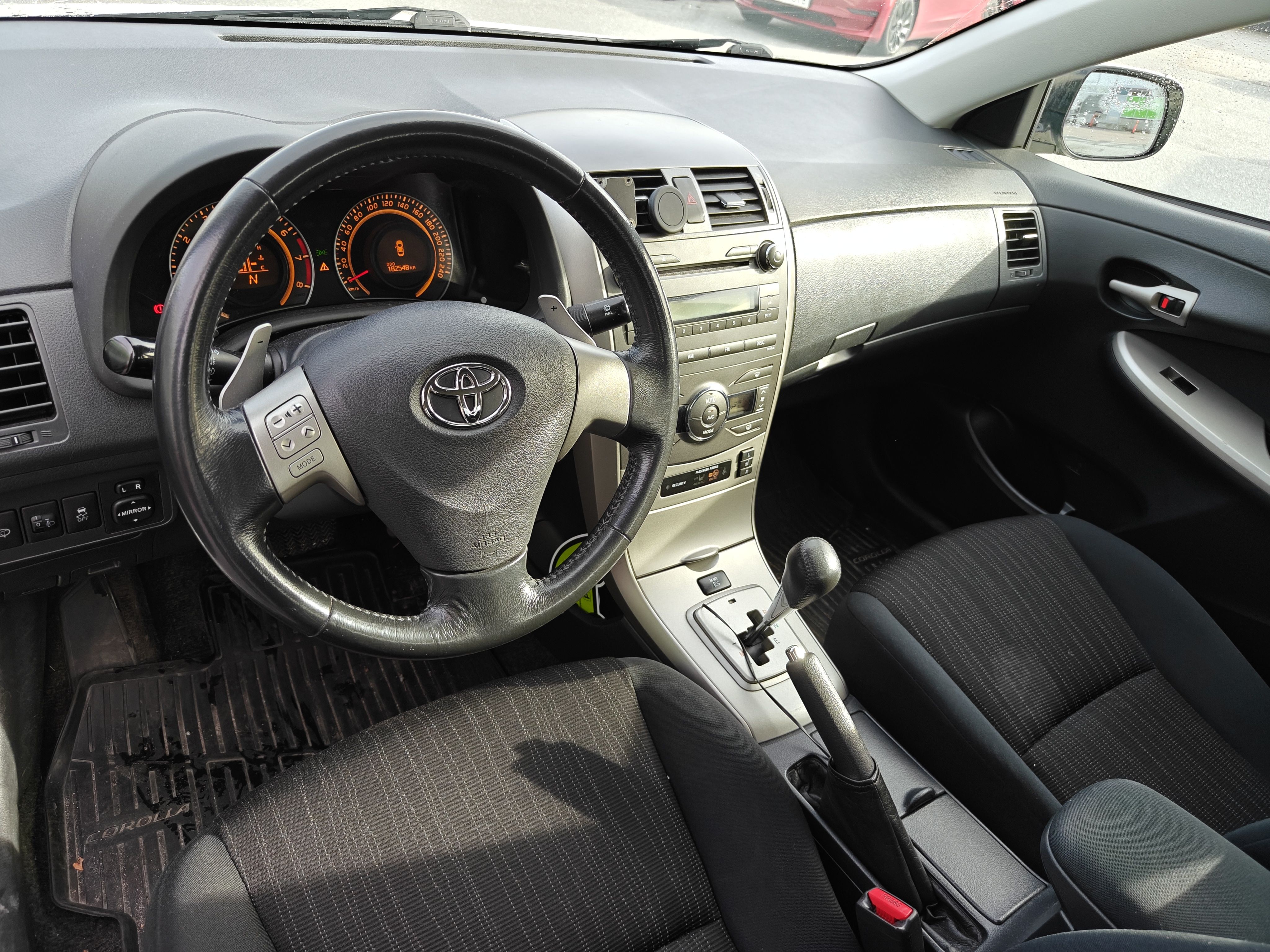 Toyota Corolla 2008, bild 3/3