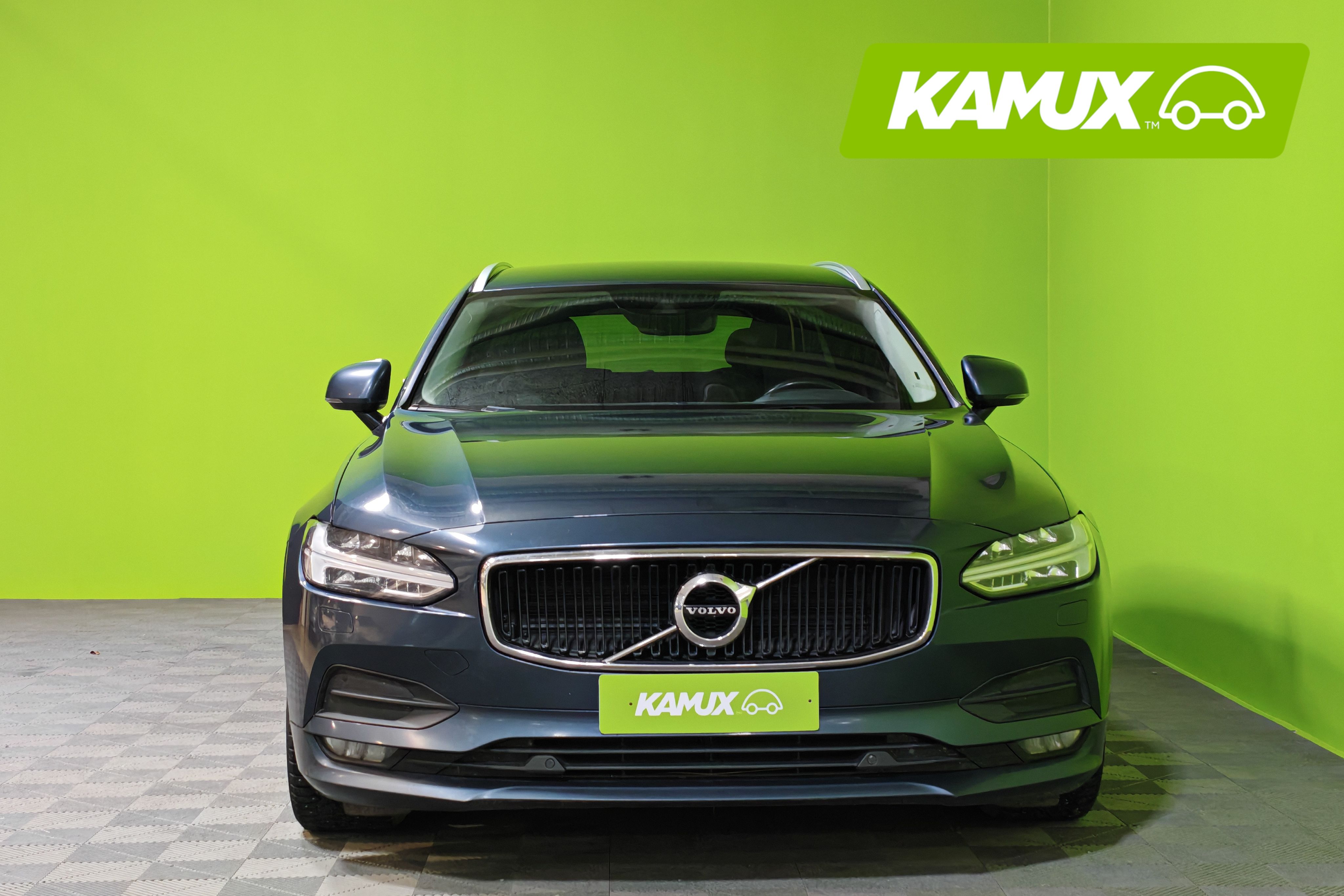 Volvo V90 D4 AWD Momentum aut 2021, photo 6/25