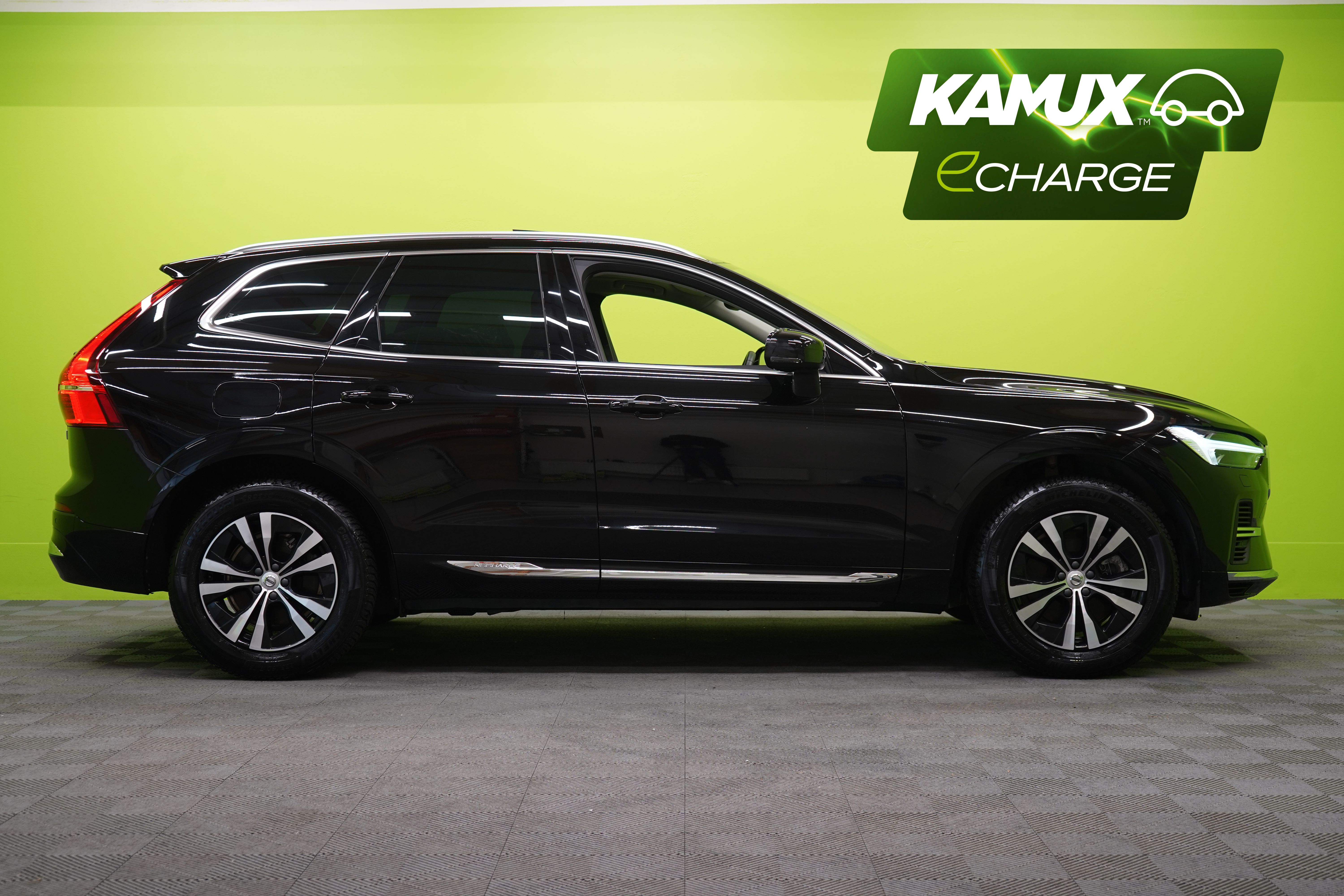 Volvo XC60 T6 AWD Long Range Core aut 2023, bild 2/32