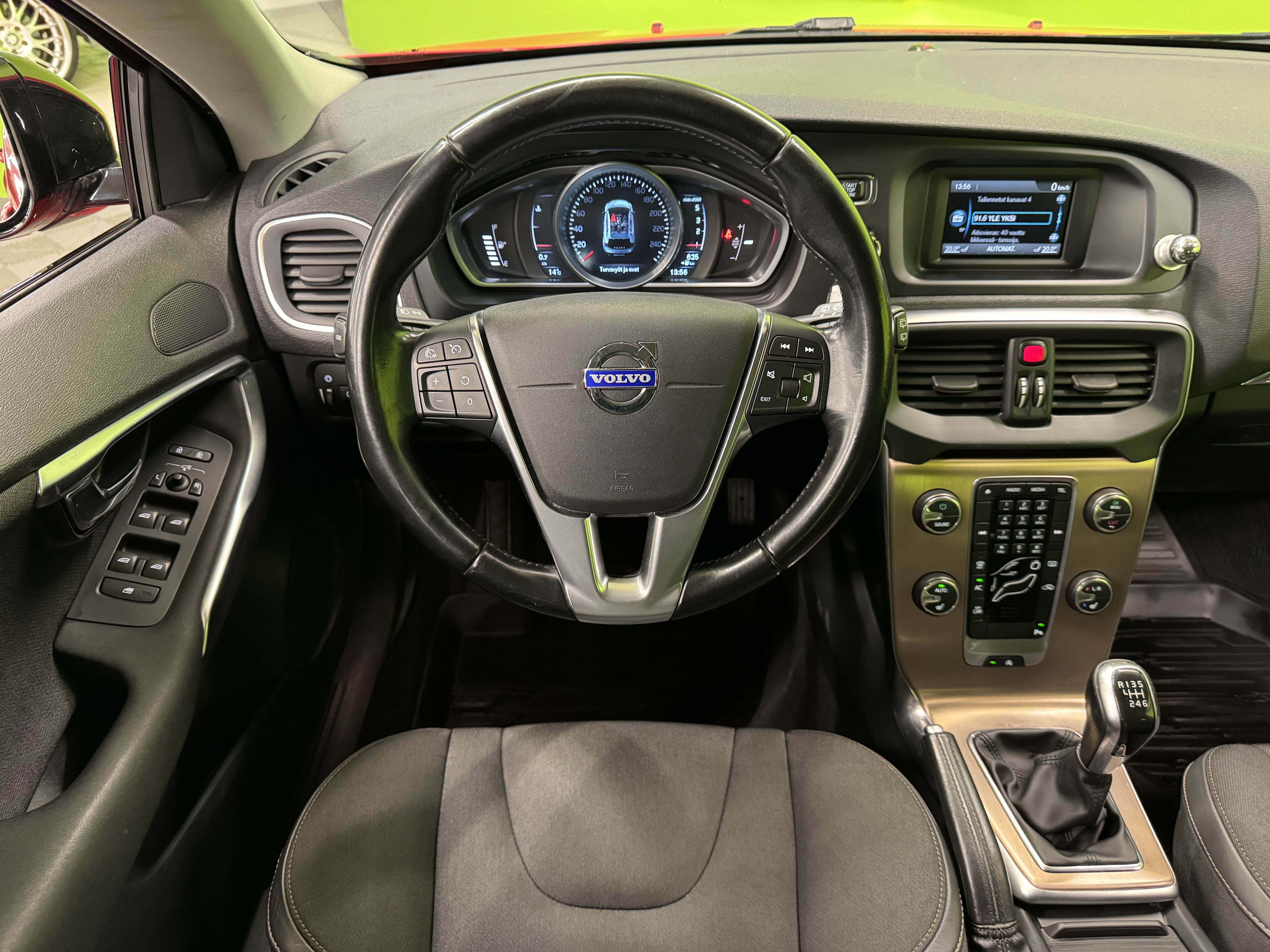 Volvo V40 Cross Country D2 Business 2014, bild 7/21