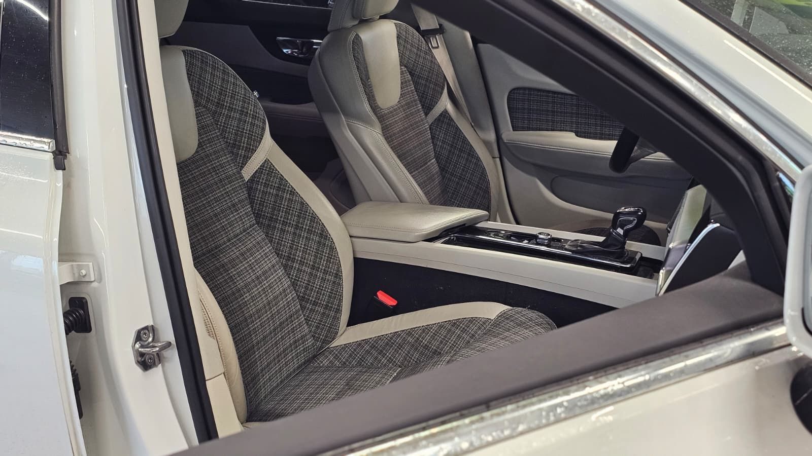 Volvo V60 D3 Business aut 2020, photo 5/14