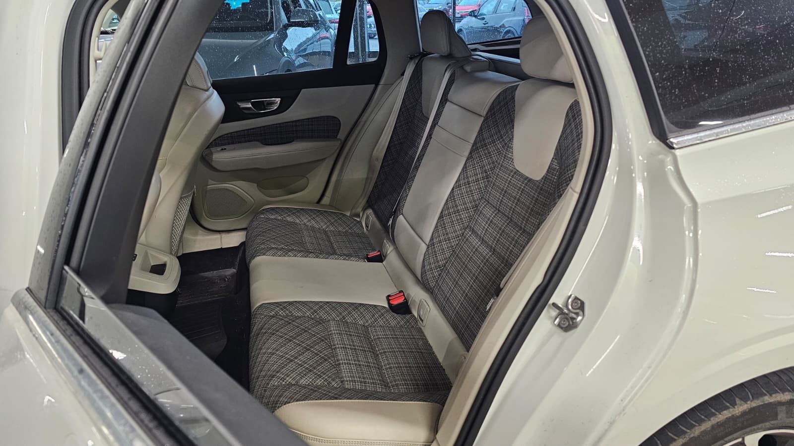 Volvo V60 D3 Business aut 2020, photo 6/14