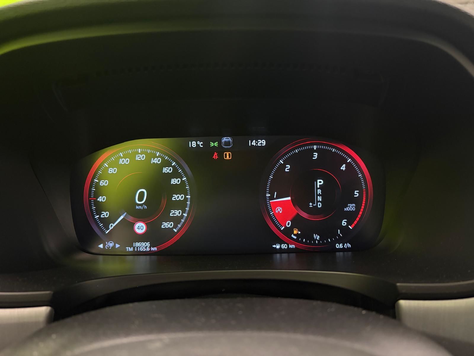 Volvo V90 D3 AWD Momentum Business aut 2019, bild 6/12