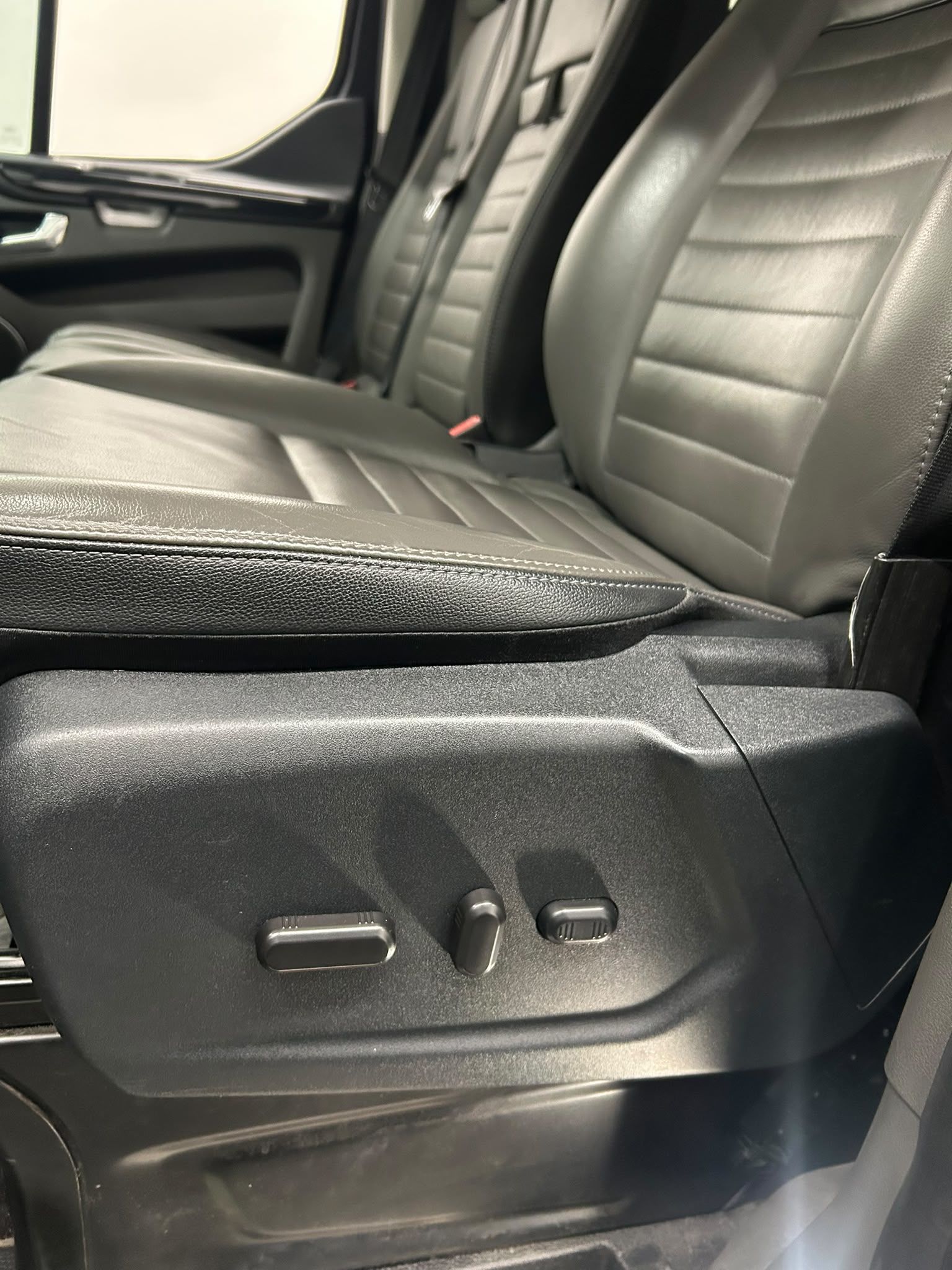 Ford Tourneo Custom 2019, bild 7/25