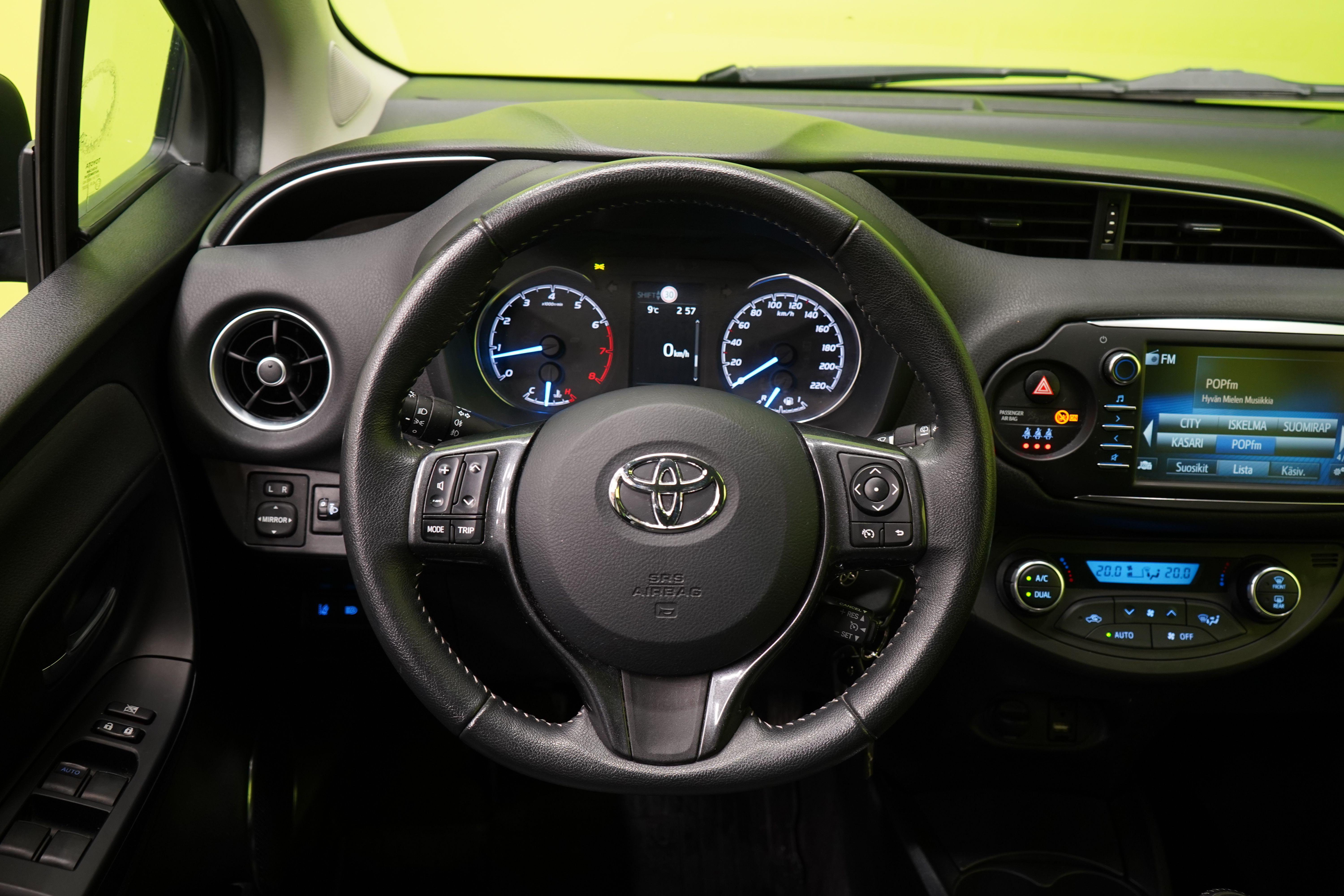 Toyota Yaris 1.5 Dual-VVT-iE 2019, bild 7/25