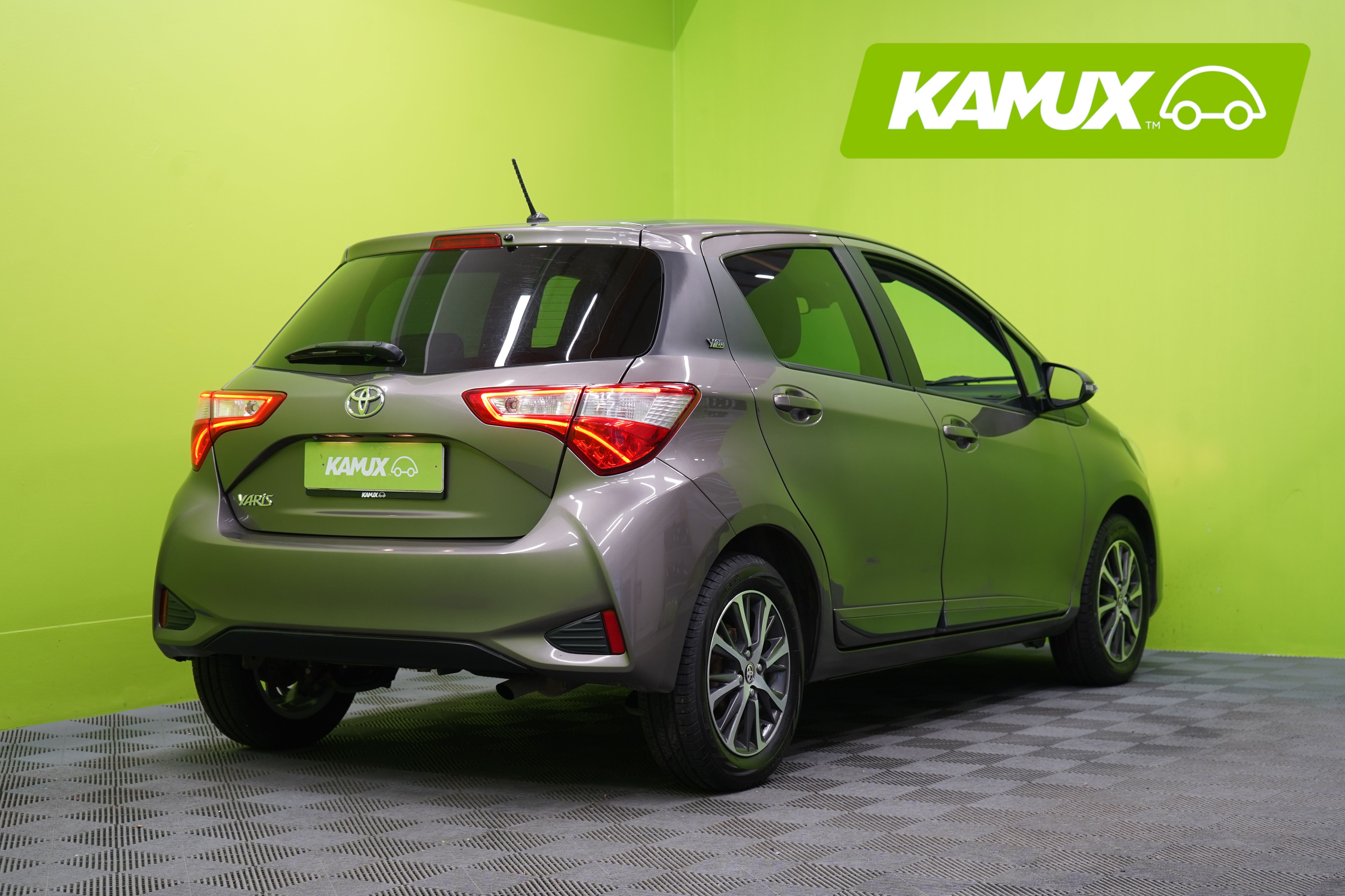 Toyota Yaris 1.5 Dual-VVT-iE 2019, bild 3/25