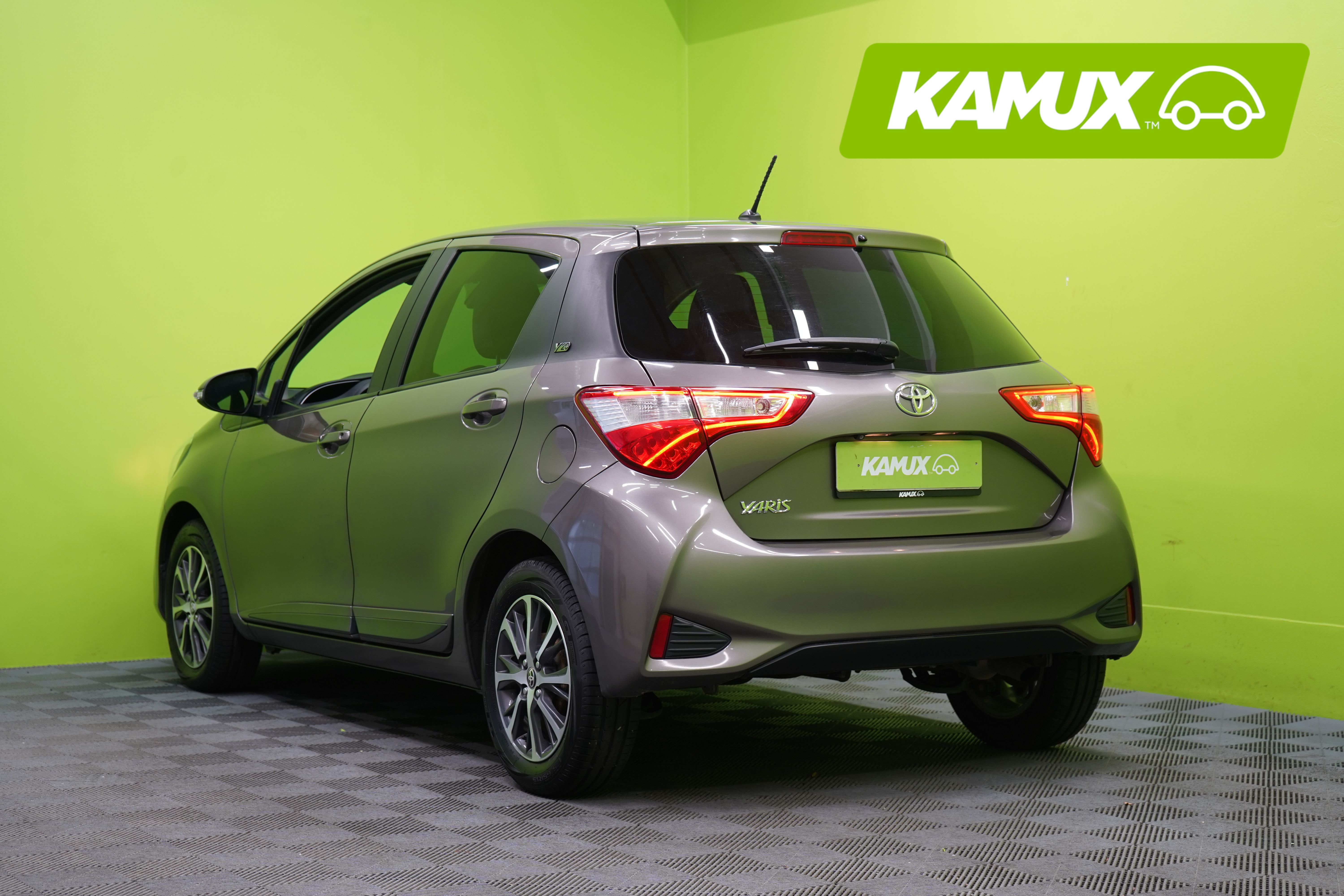 Toyota Yaris 1.5 Dual-VVT-iE 2019, bild 4/25