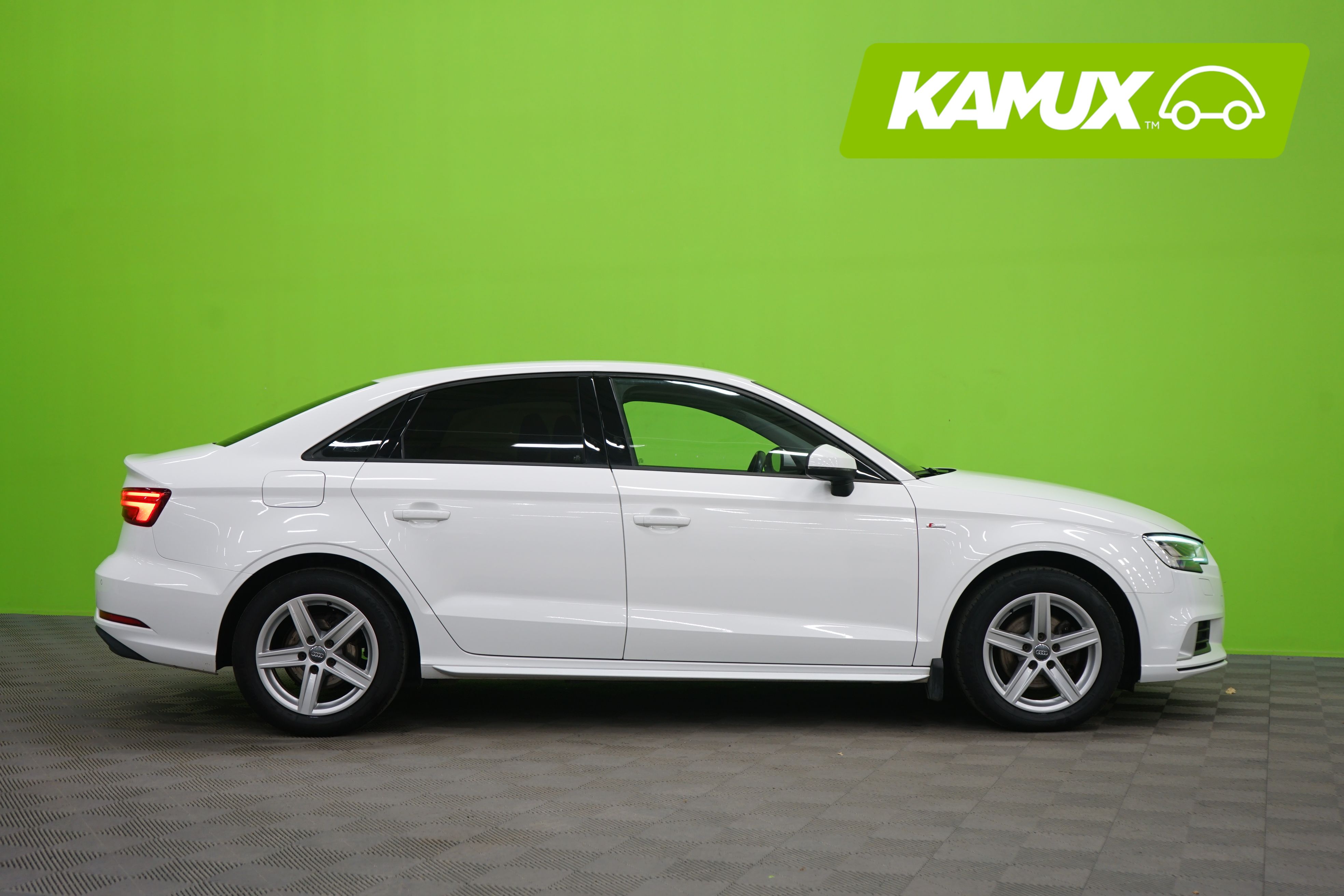 Audi A3 2018, bild 2/18