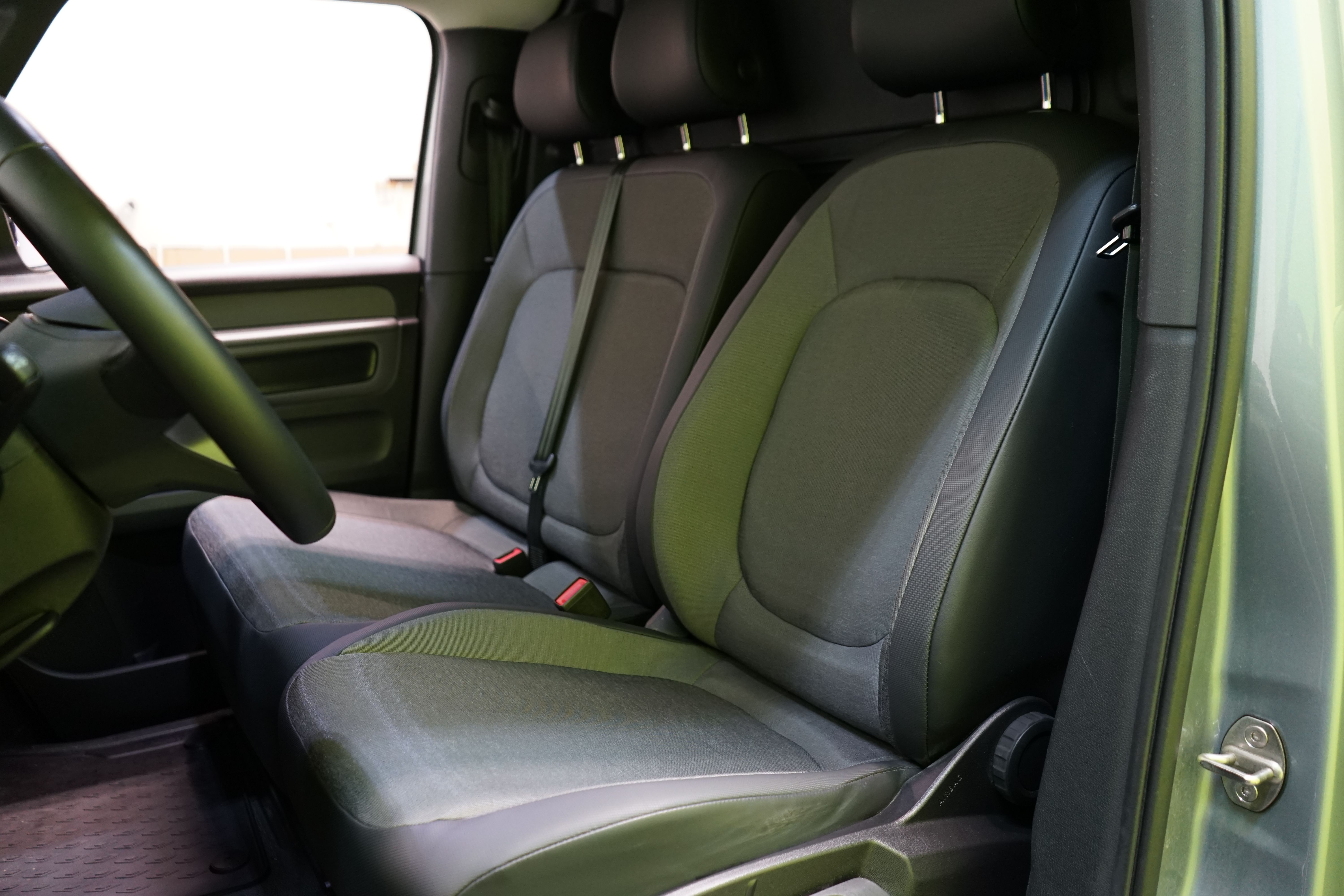 Volkswagen ID. Buzz Cargo 150 KW 2023, photo 7/28