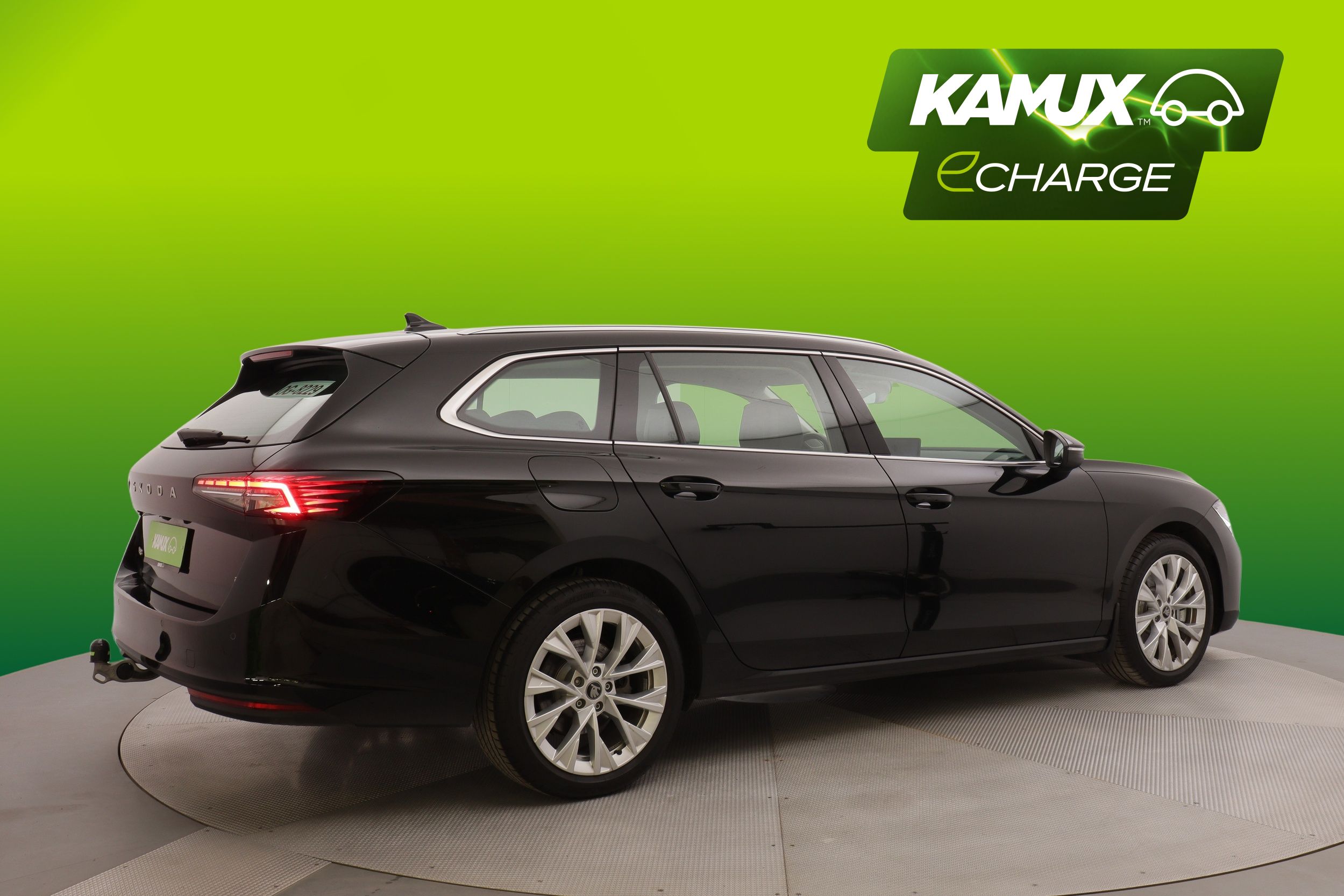 Skoda Superb 2025, bild 2/30