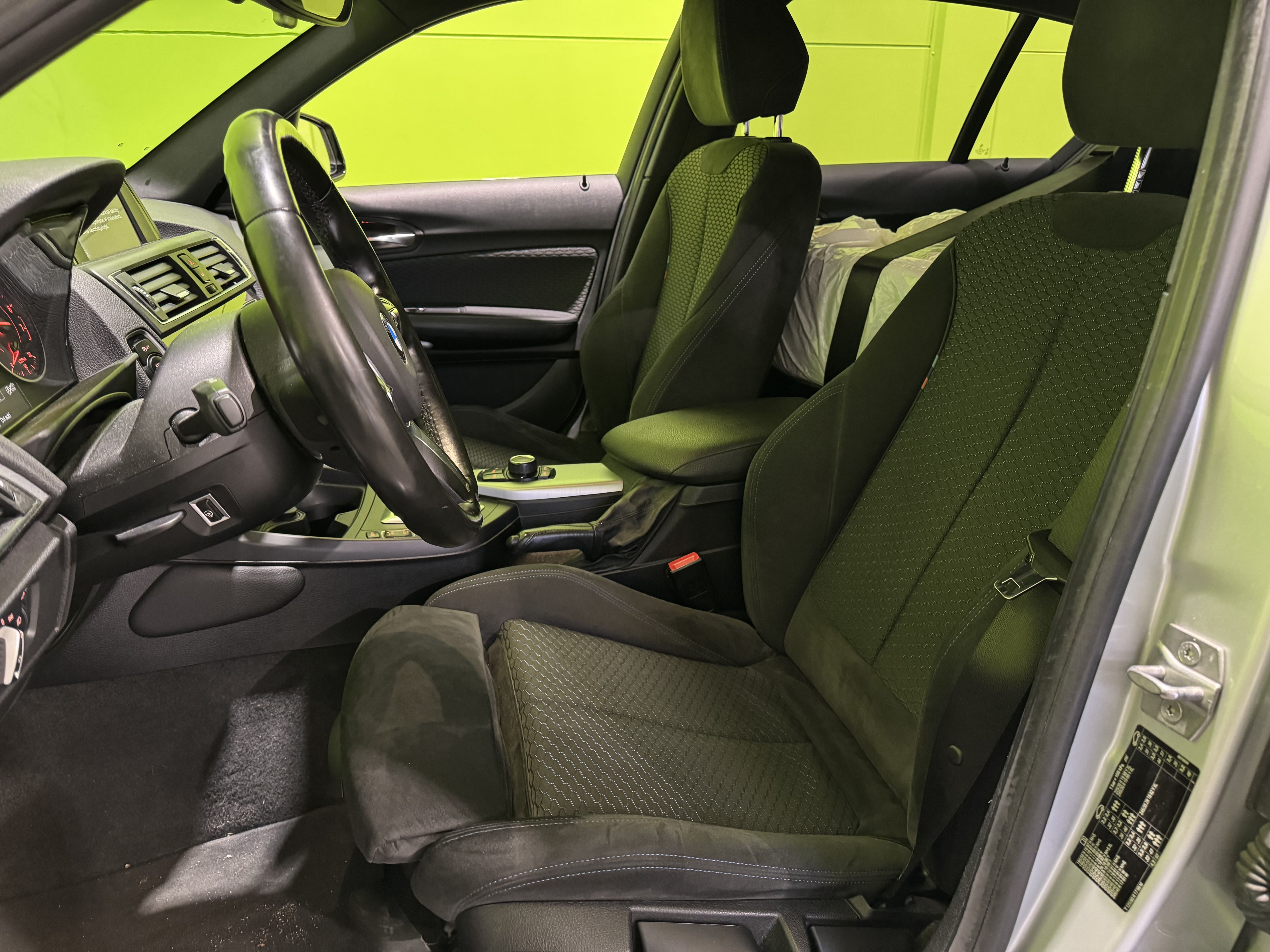 BMW 118 2017, bild 4/5