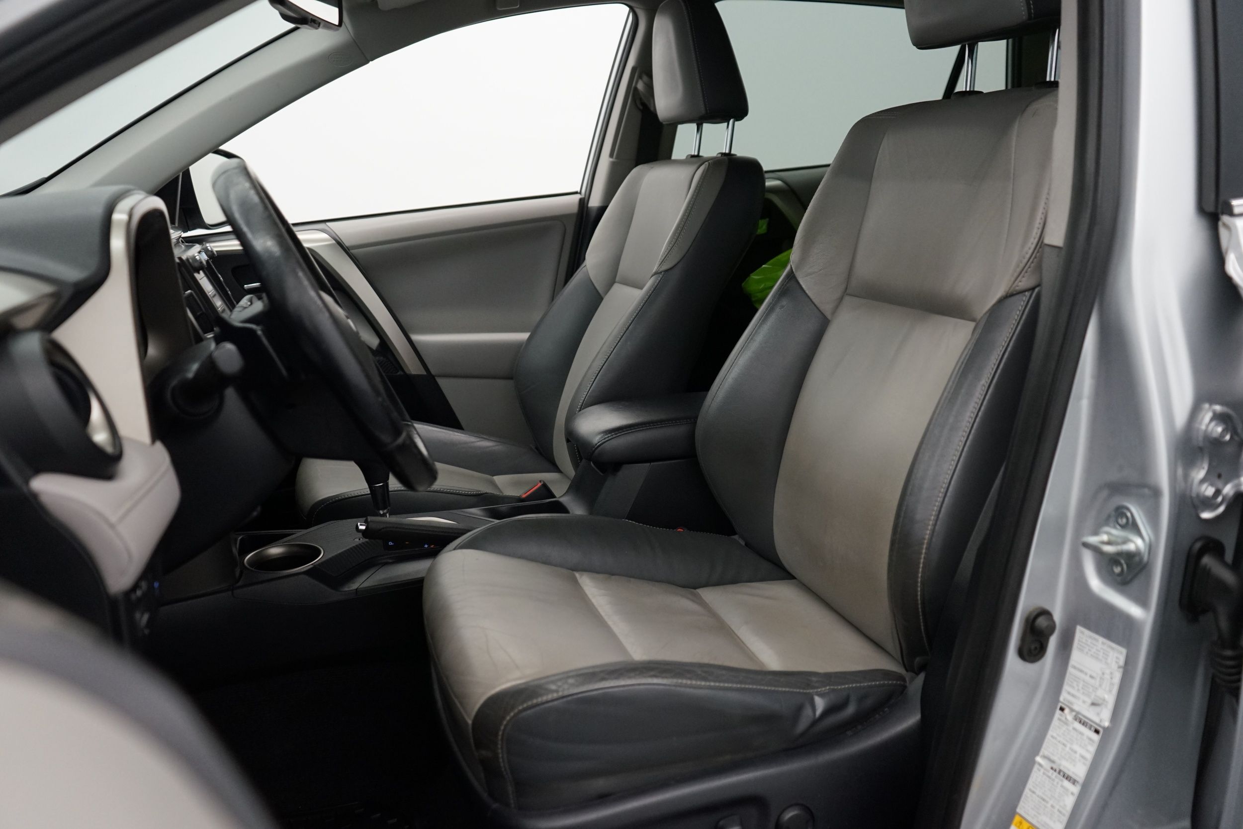 Toyota RAV4 2013, bild 6/29
