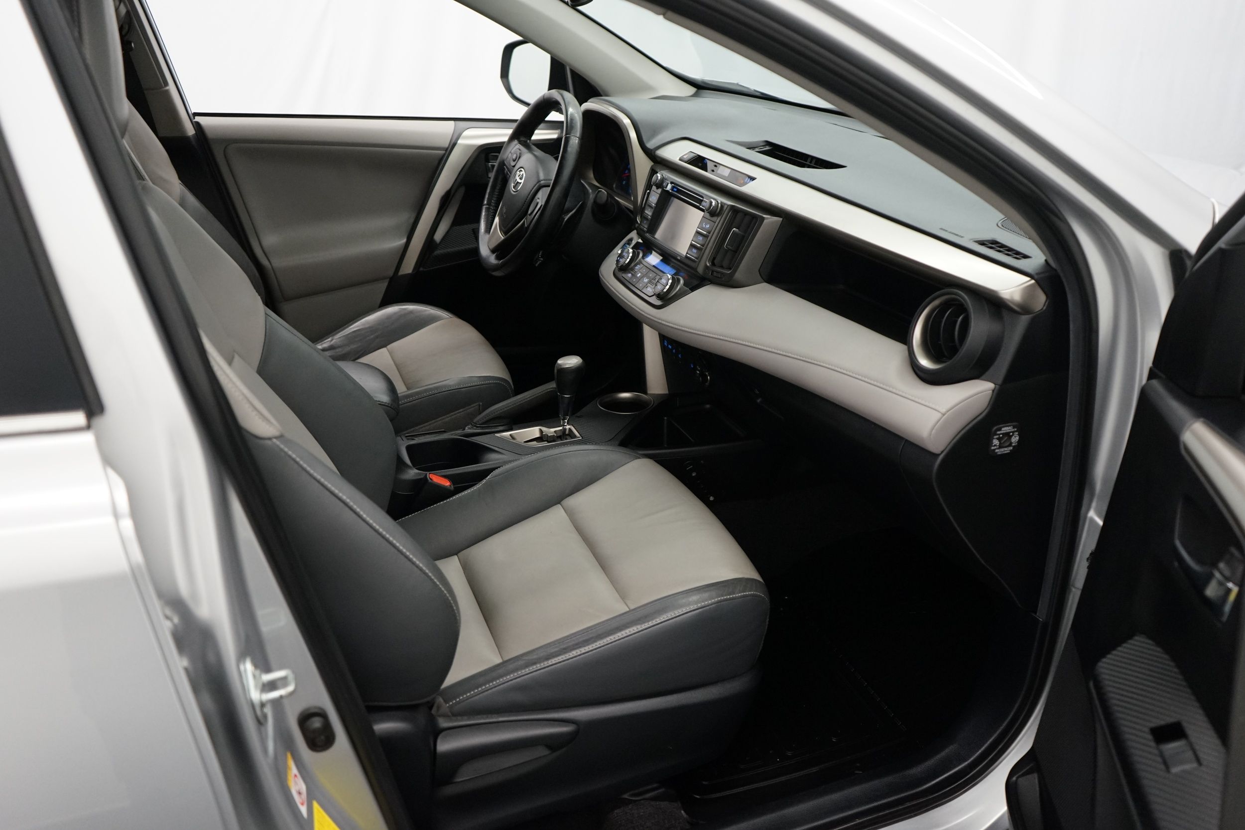 Toyota RAV4 2013, bild 7/29