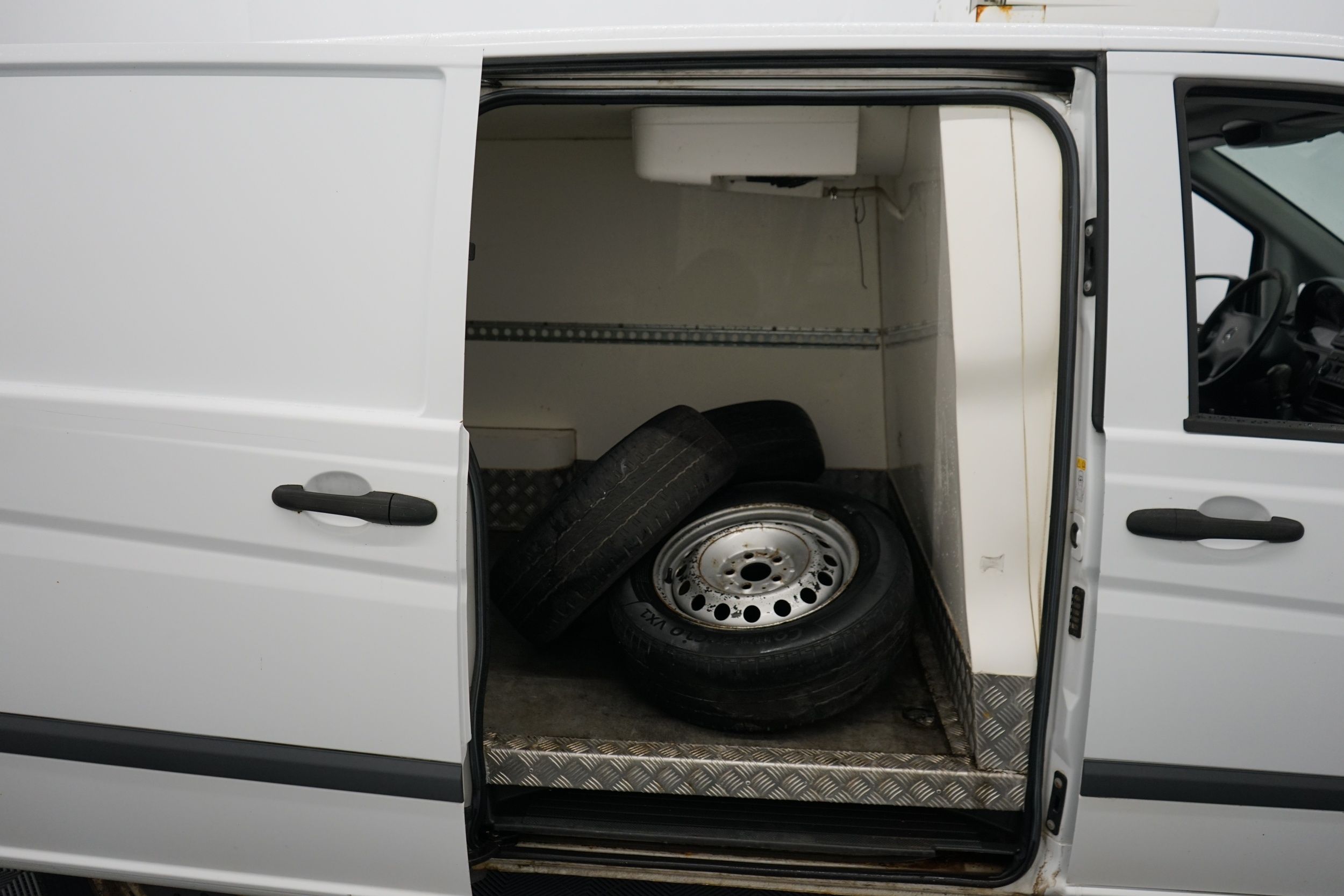 Mercedes-Benz Vito 2011, bild 5/20