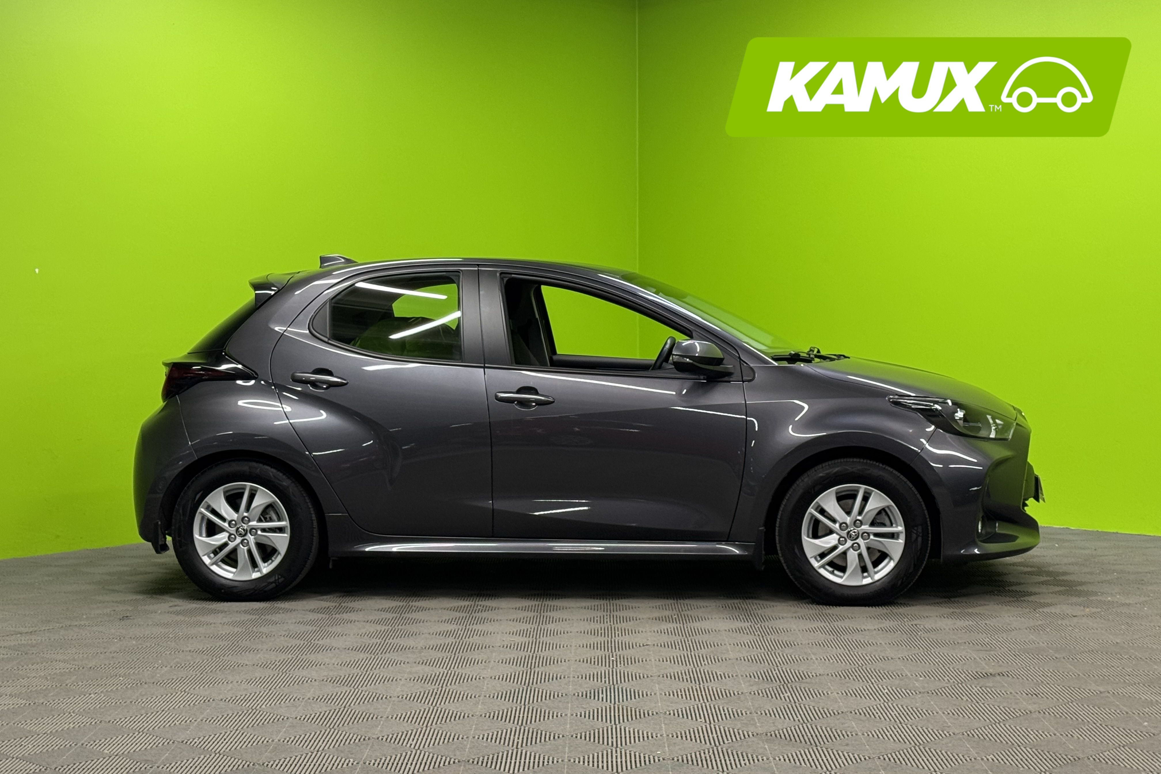 Toyota Yaris 1,5 Hybrid Active 2023, bild 2/25