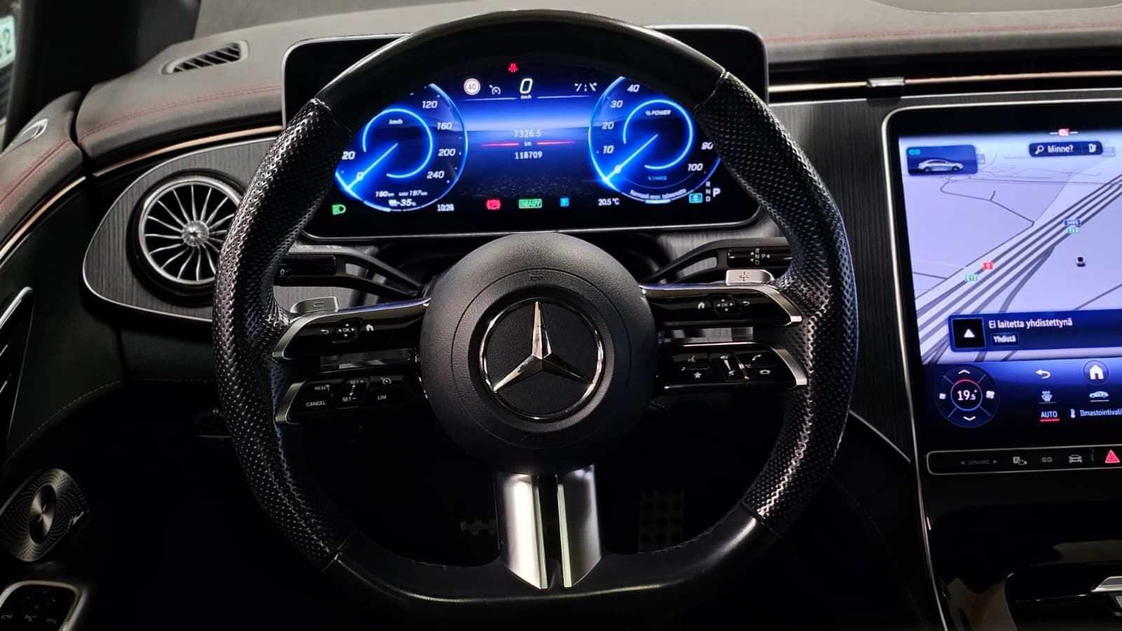 Mercedes-Benz EQE 300 AMG 2023, bild 7/11