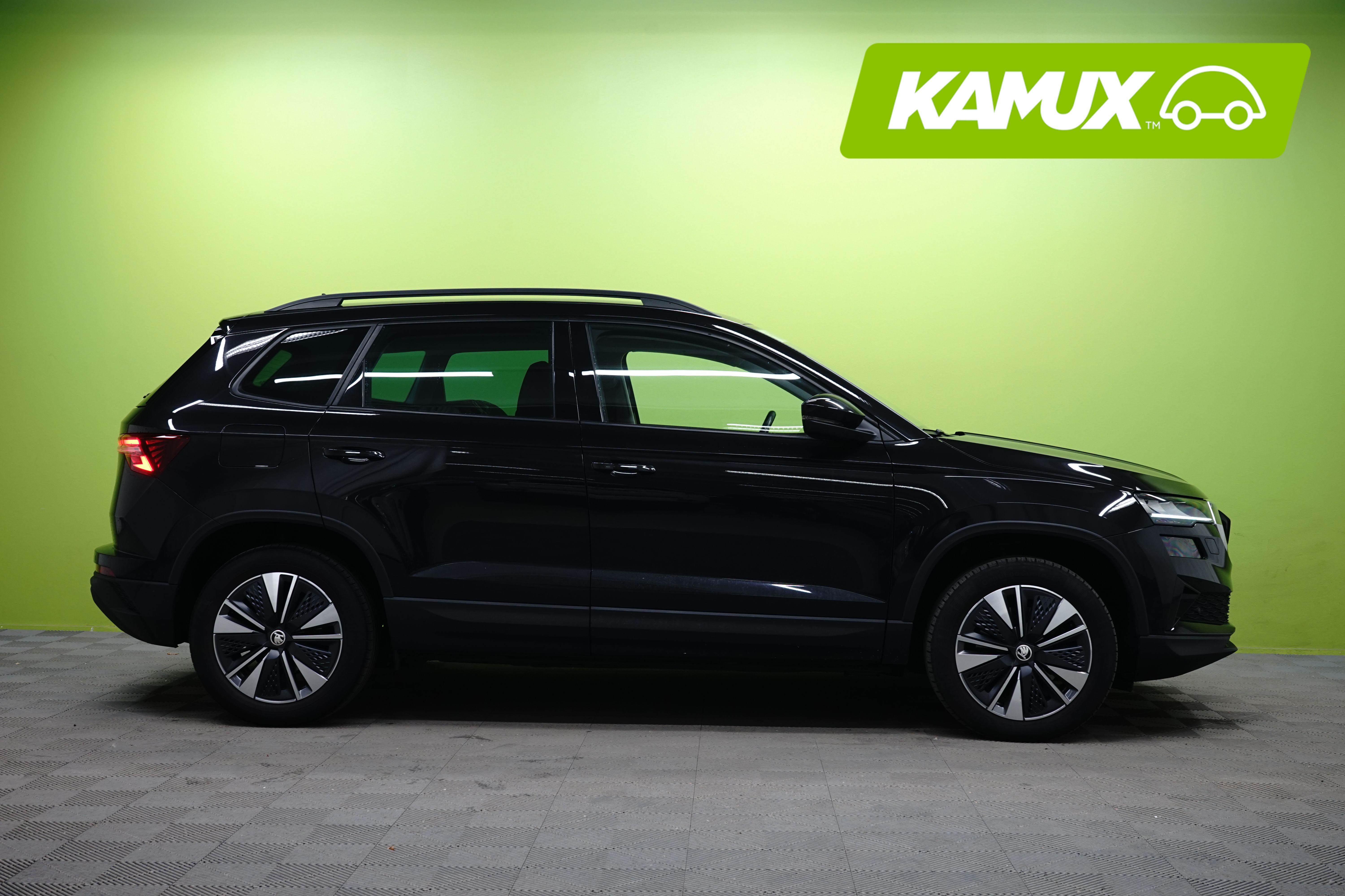 Skoda Karoq 1.5 TSI Ambition DSG 2023, bild 2/36