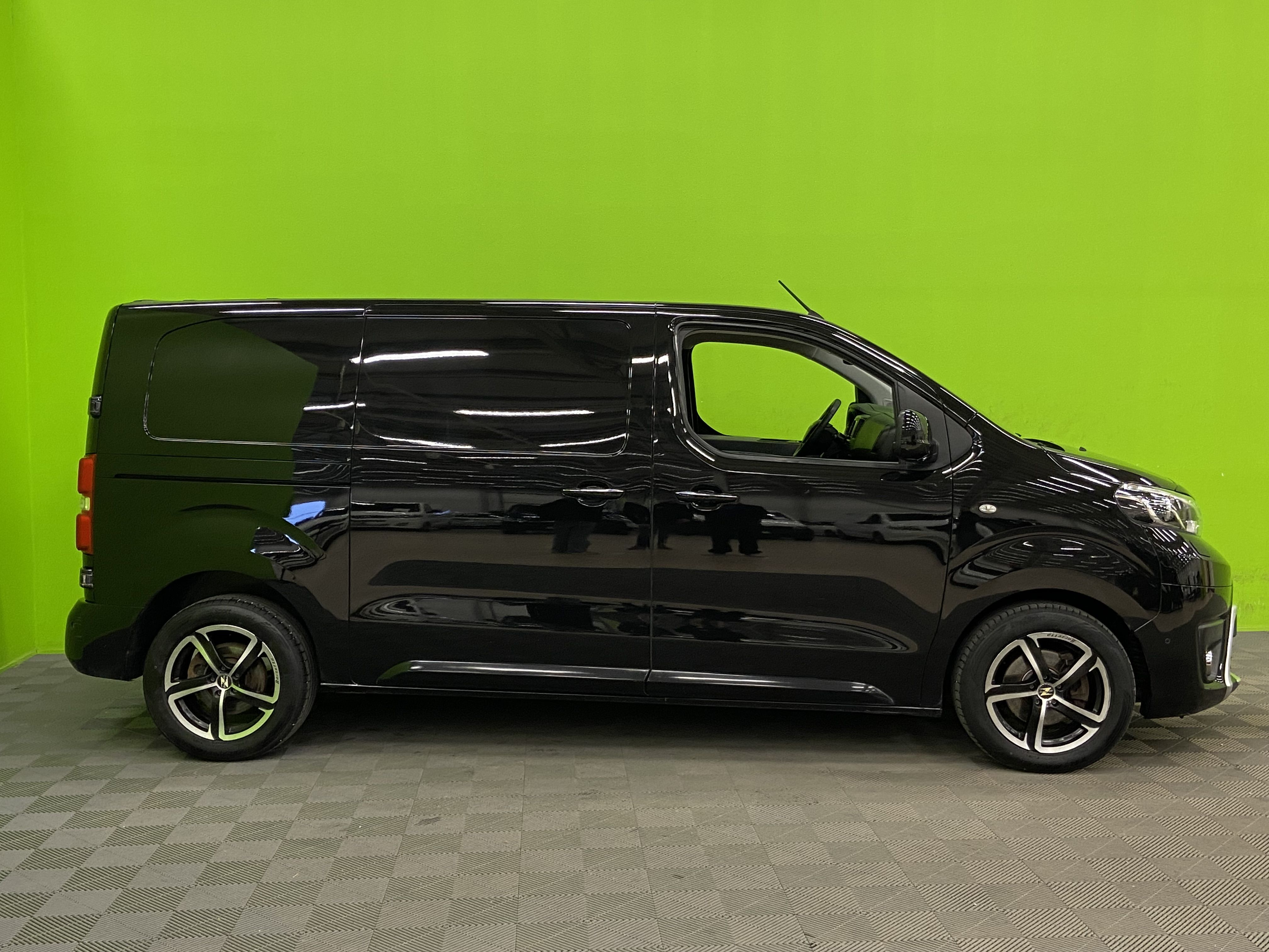 Toyota Proace L1 2,0D 120 2017, bild 2/21