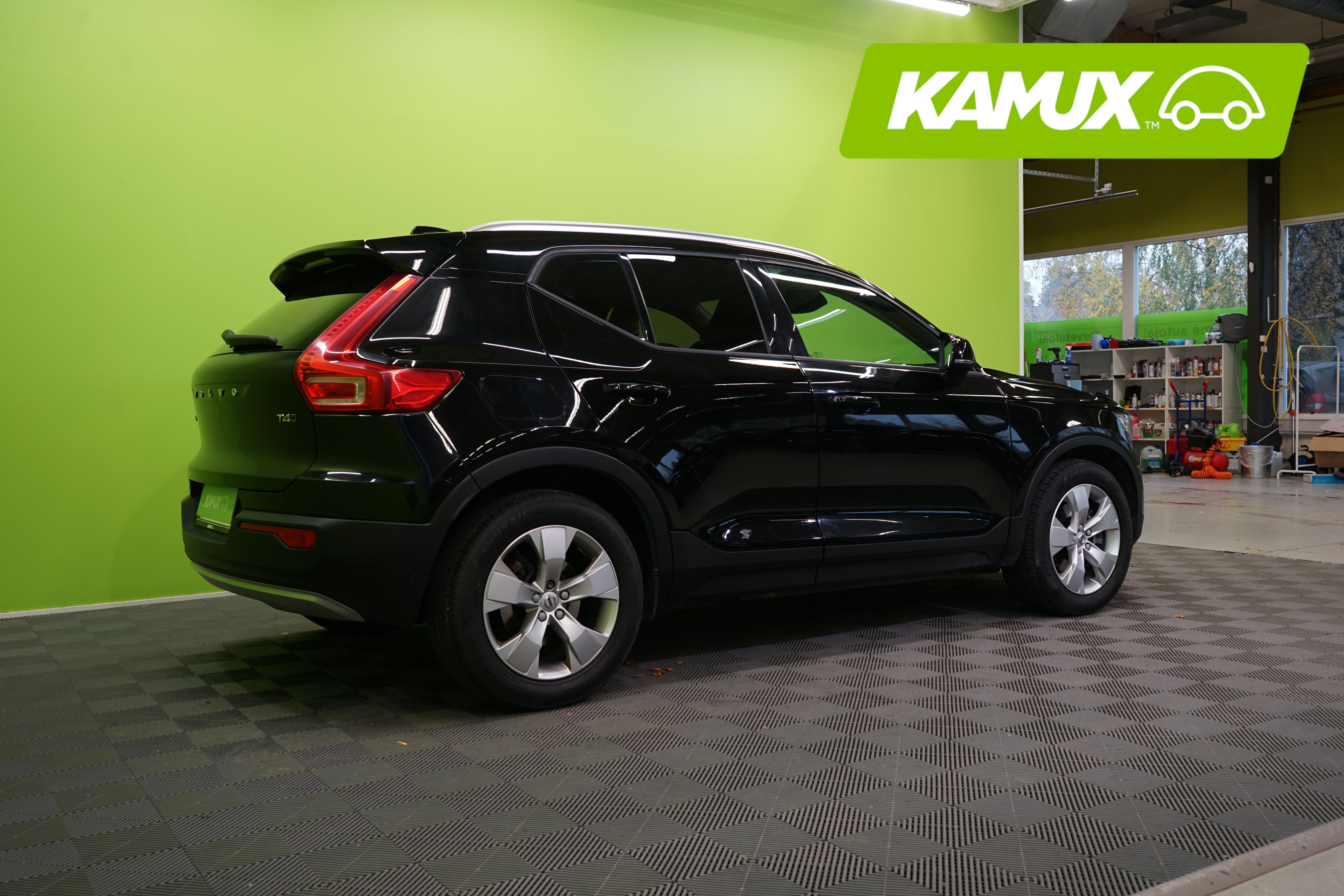 Volvo XC40 T4 AWD Momentum aut 2018, bild 3/17