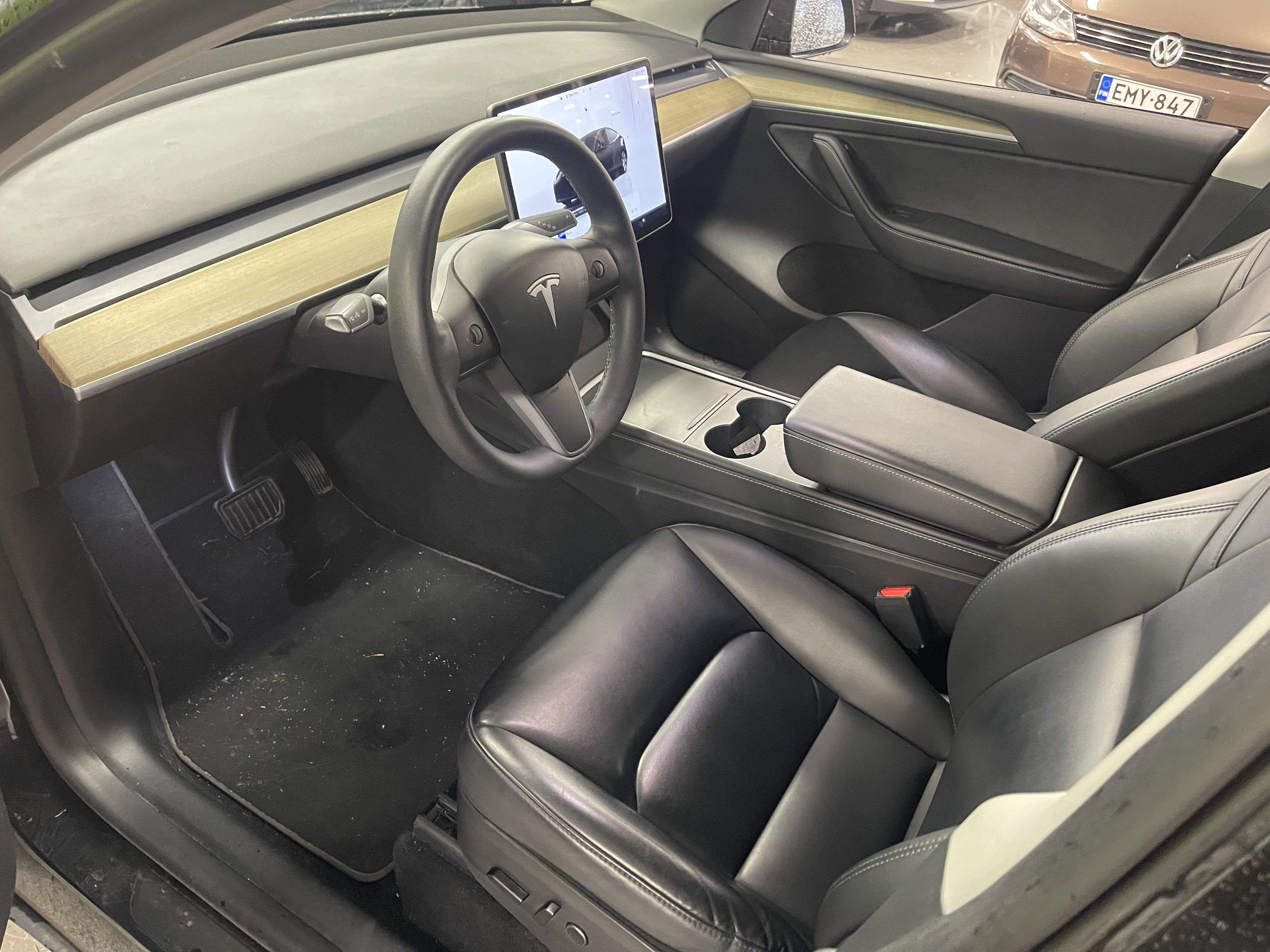 Tesla Model Y RWD 2023, bild 5/7