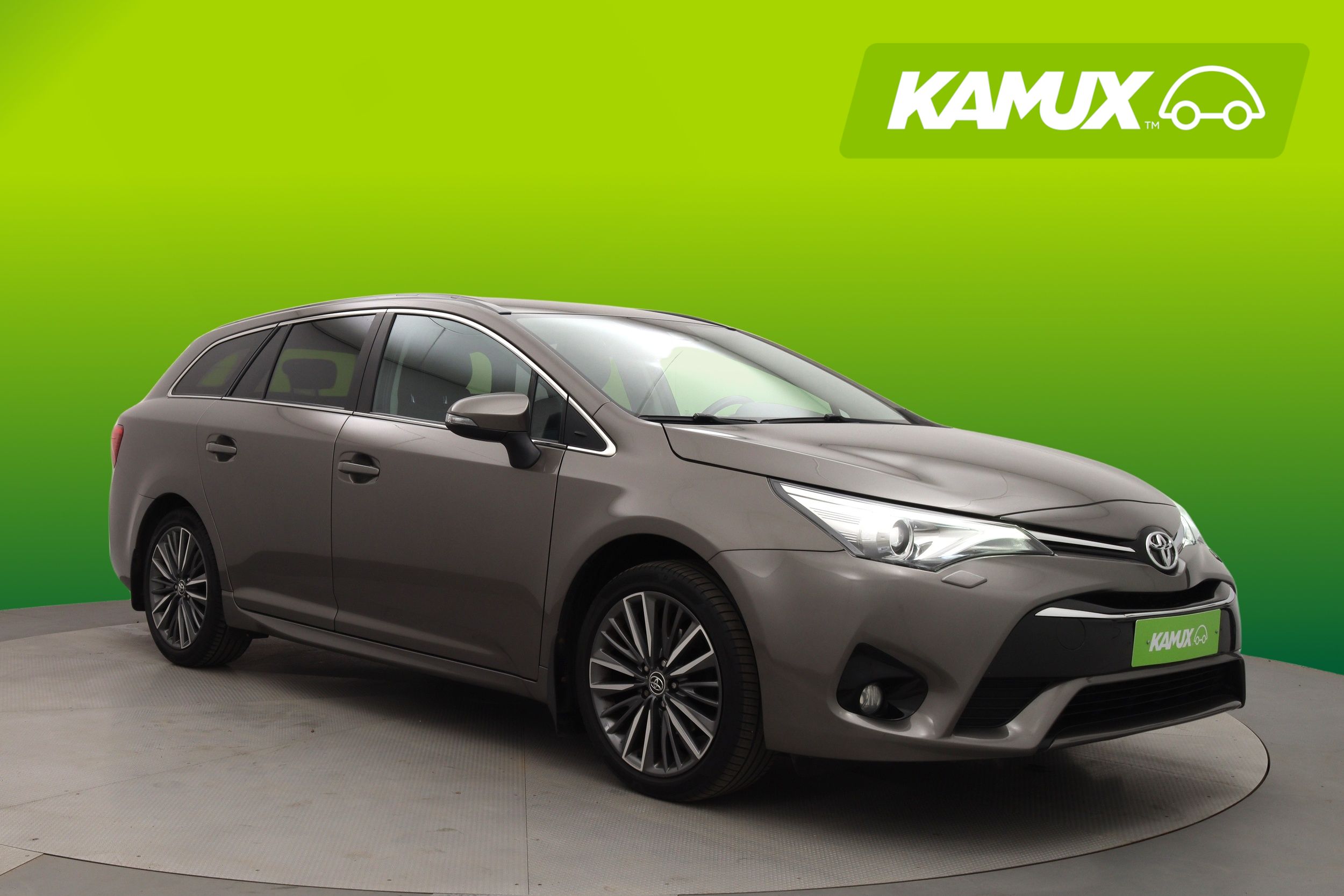 Toyota Avensis 2018, bild 2/25