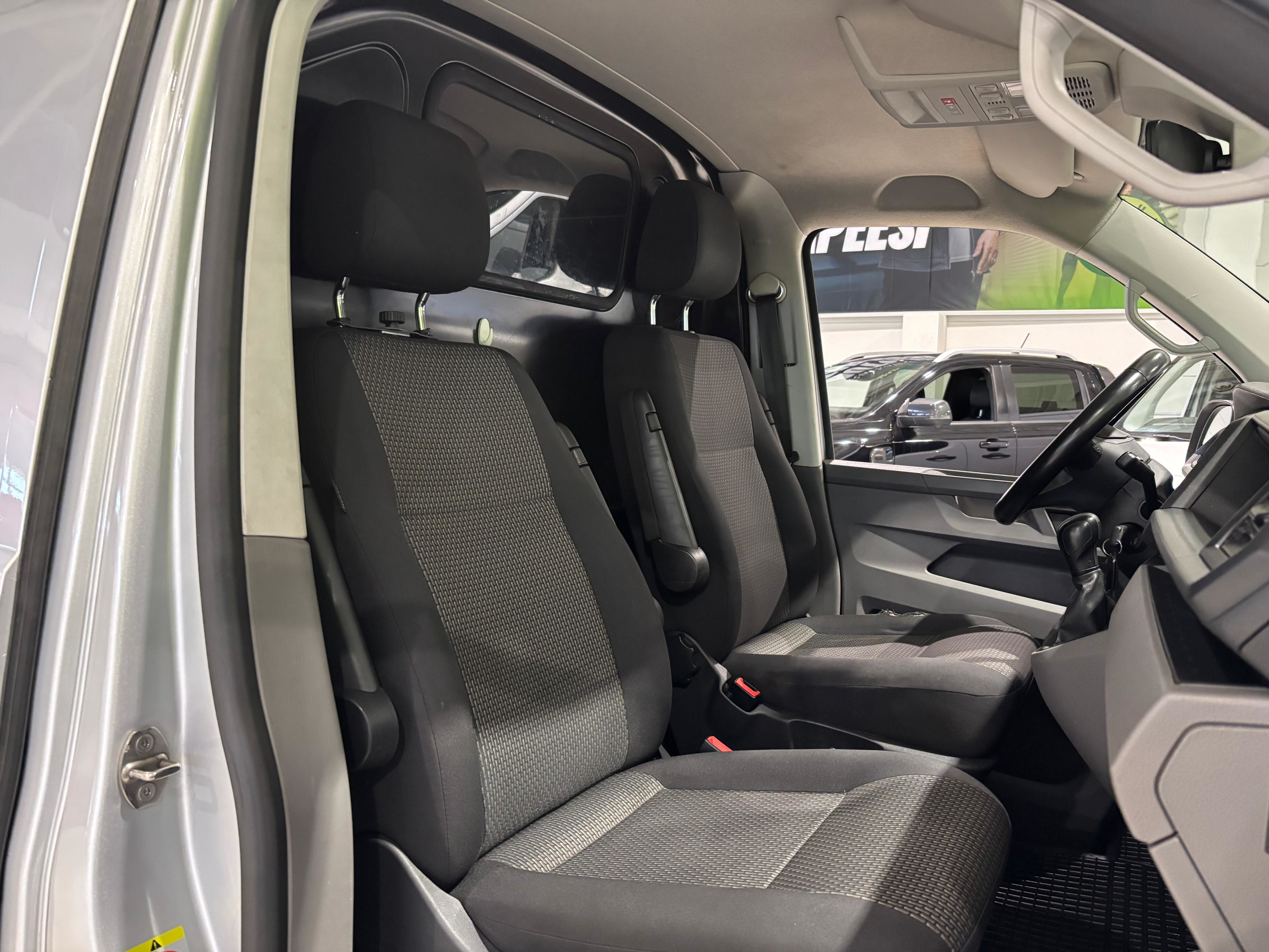 Volkswagen Transporter 2021, kuva 5/9