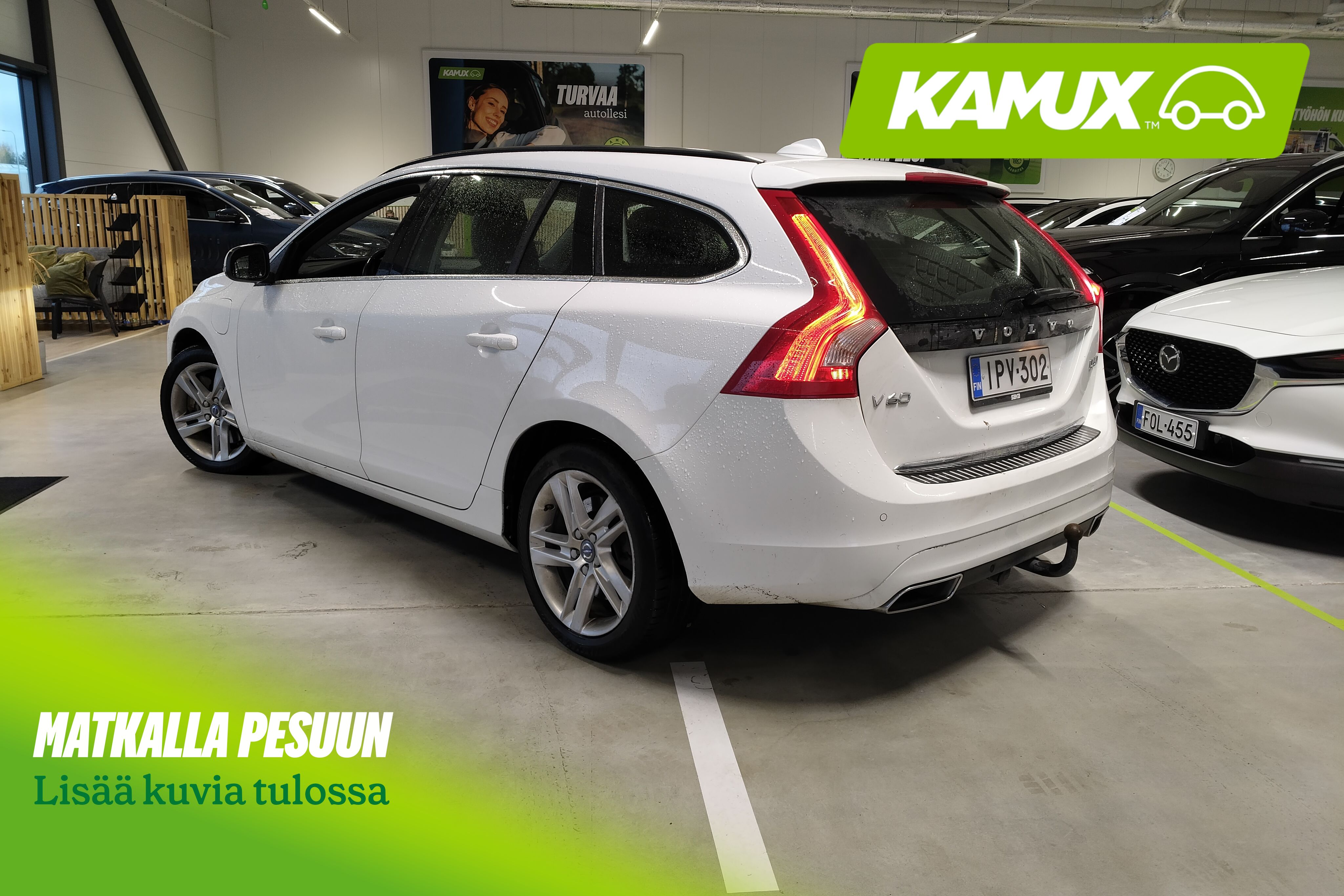 Volvo V60 2018, photo 2/3