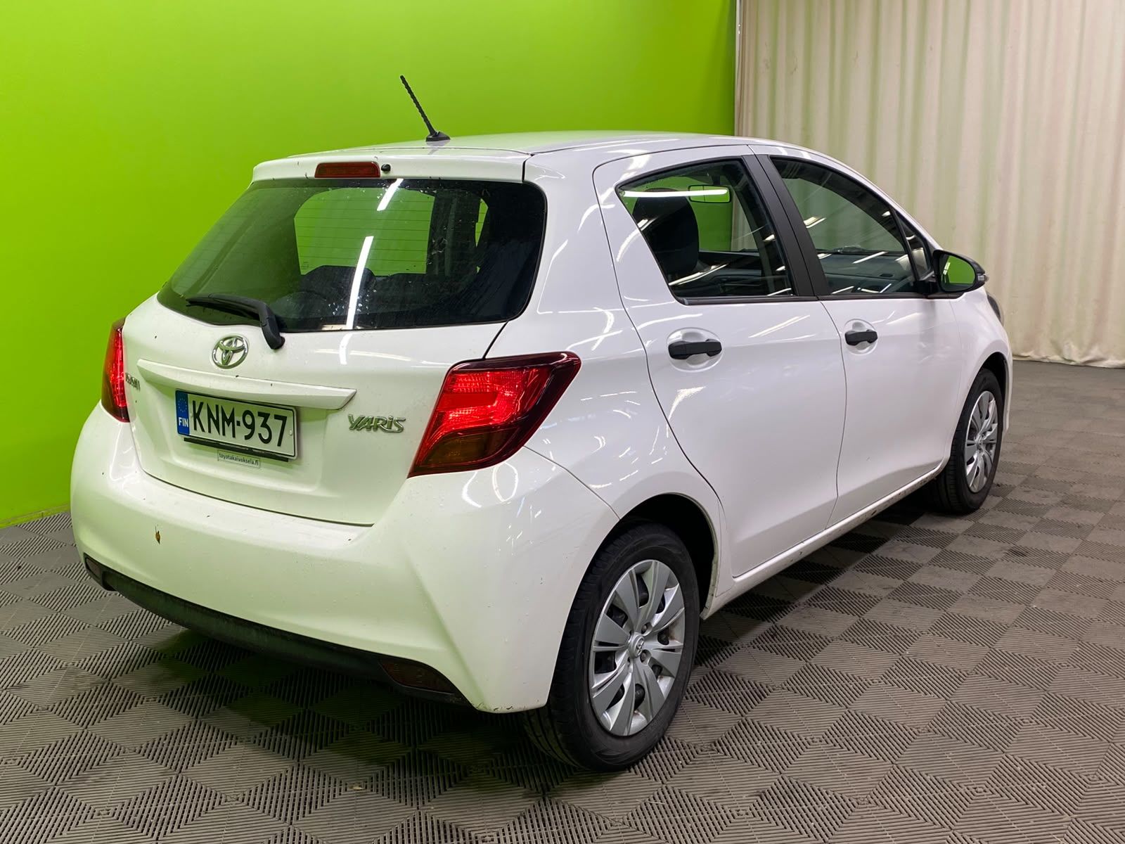 Toyota Yaris 1,33 Dual VVT-i Life 5ov 2016, bild 3/11