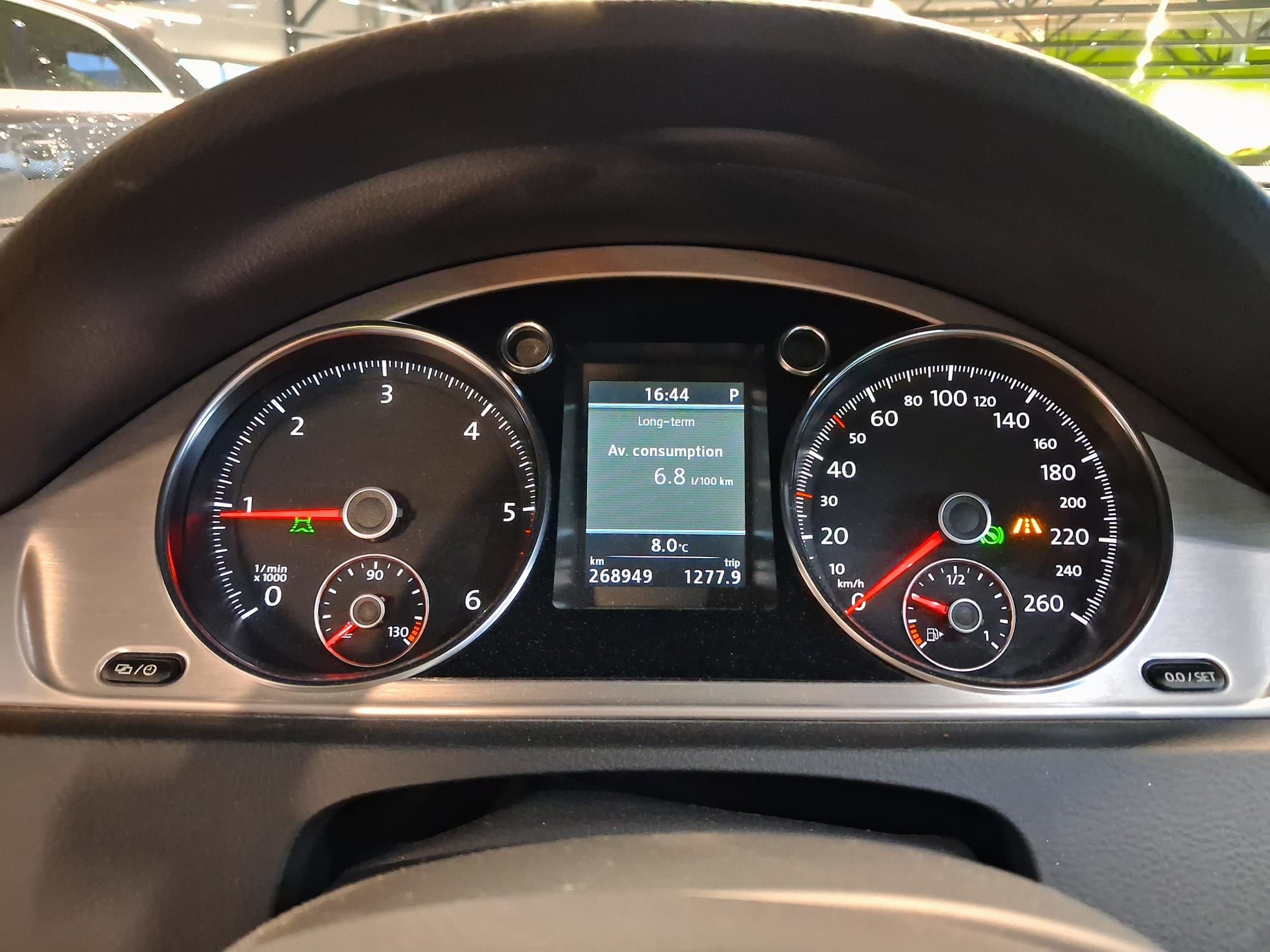 Volkswagen Passat 2012, bild 7/10