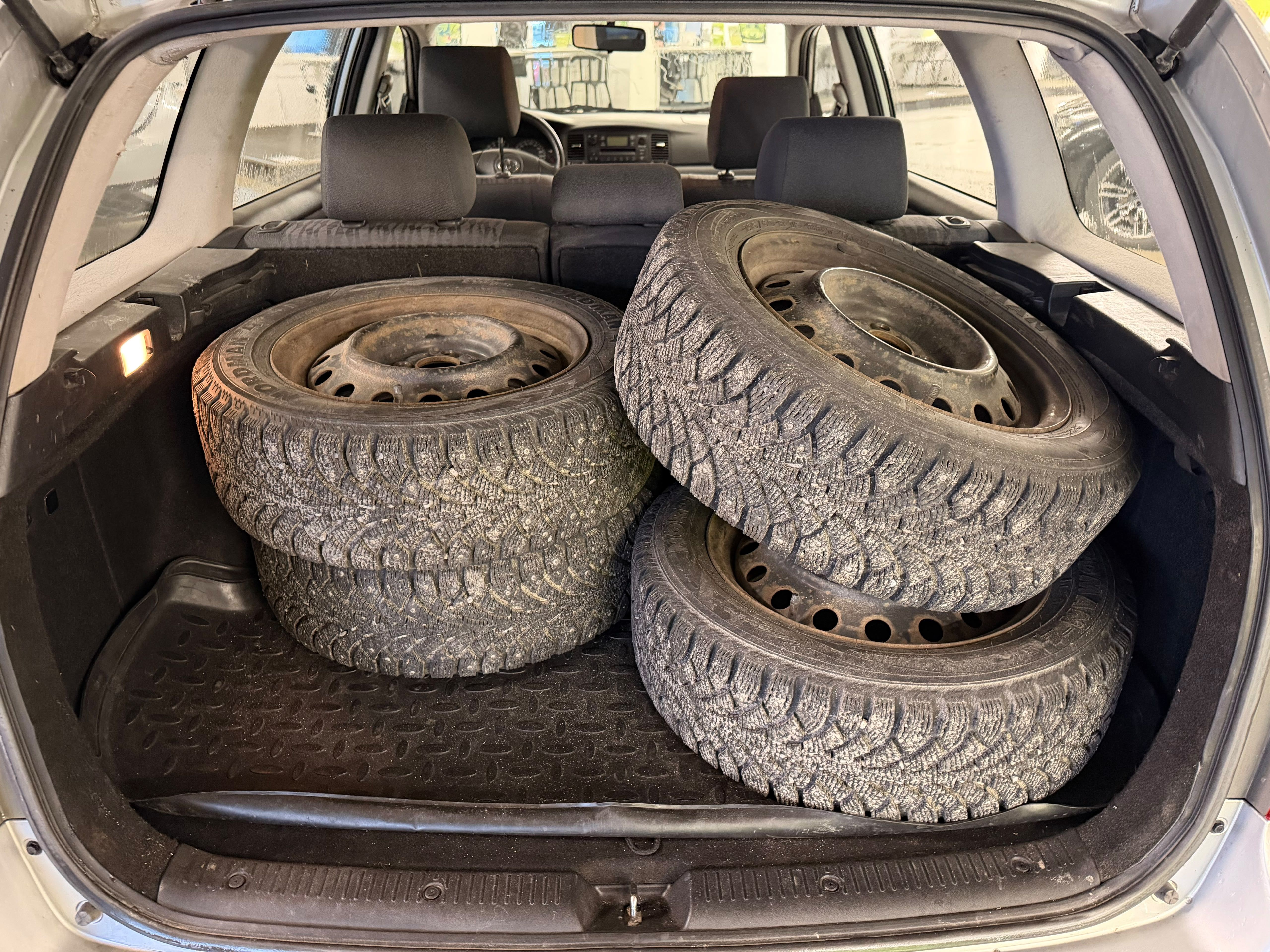 Toyota Corolla 2004, bild 5/8