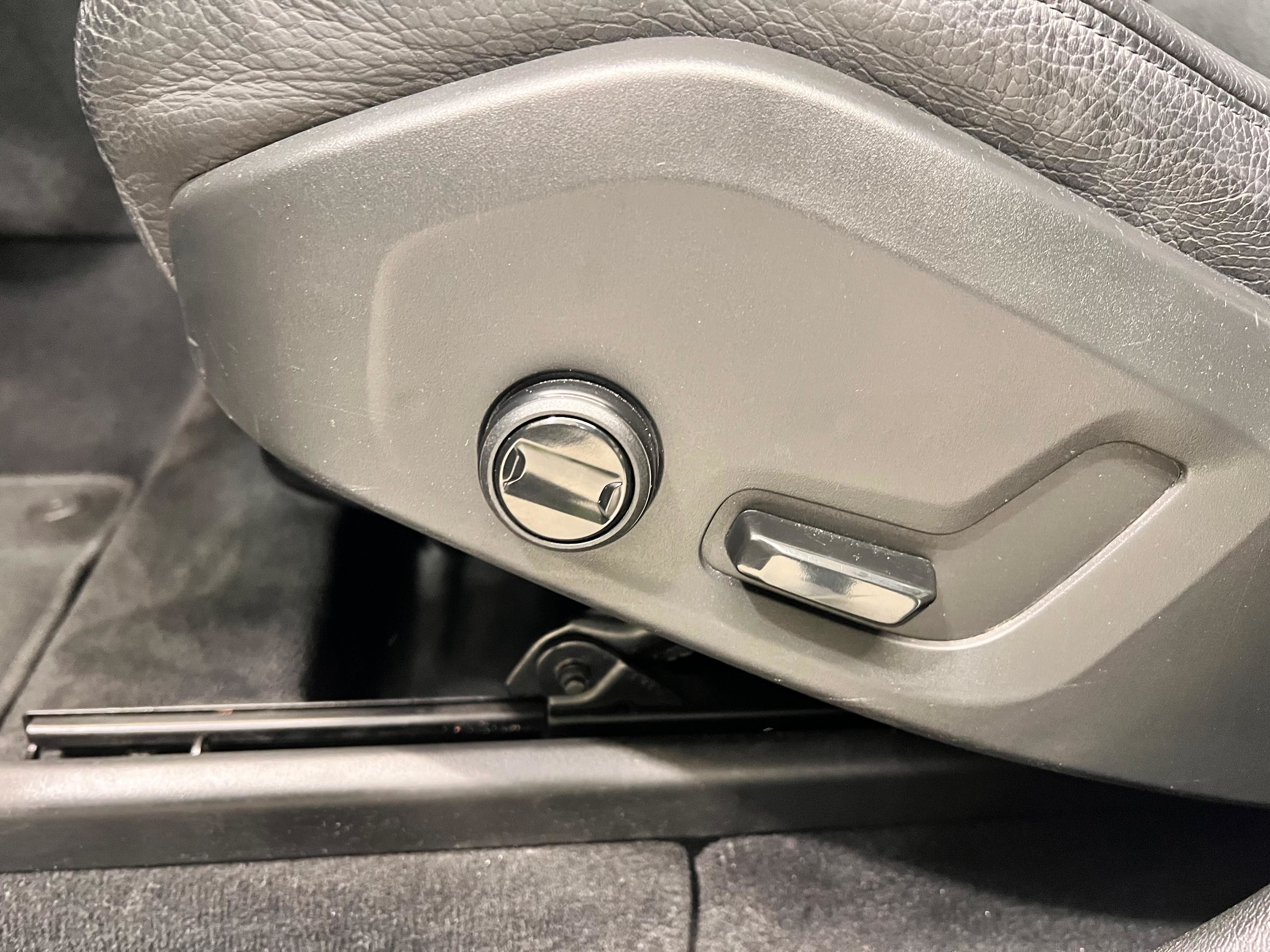 Volvo XC60 T8 AWD Momentum aut 2019, bild 7/12