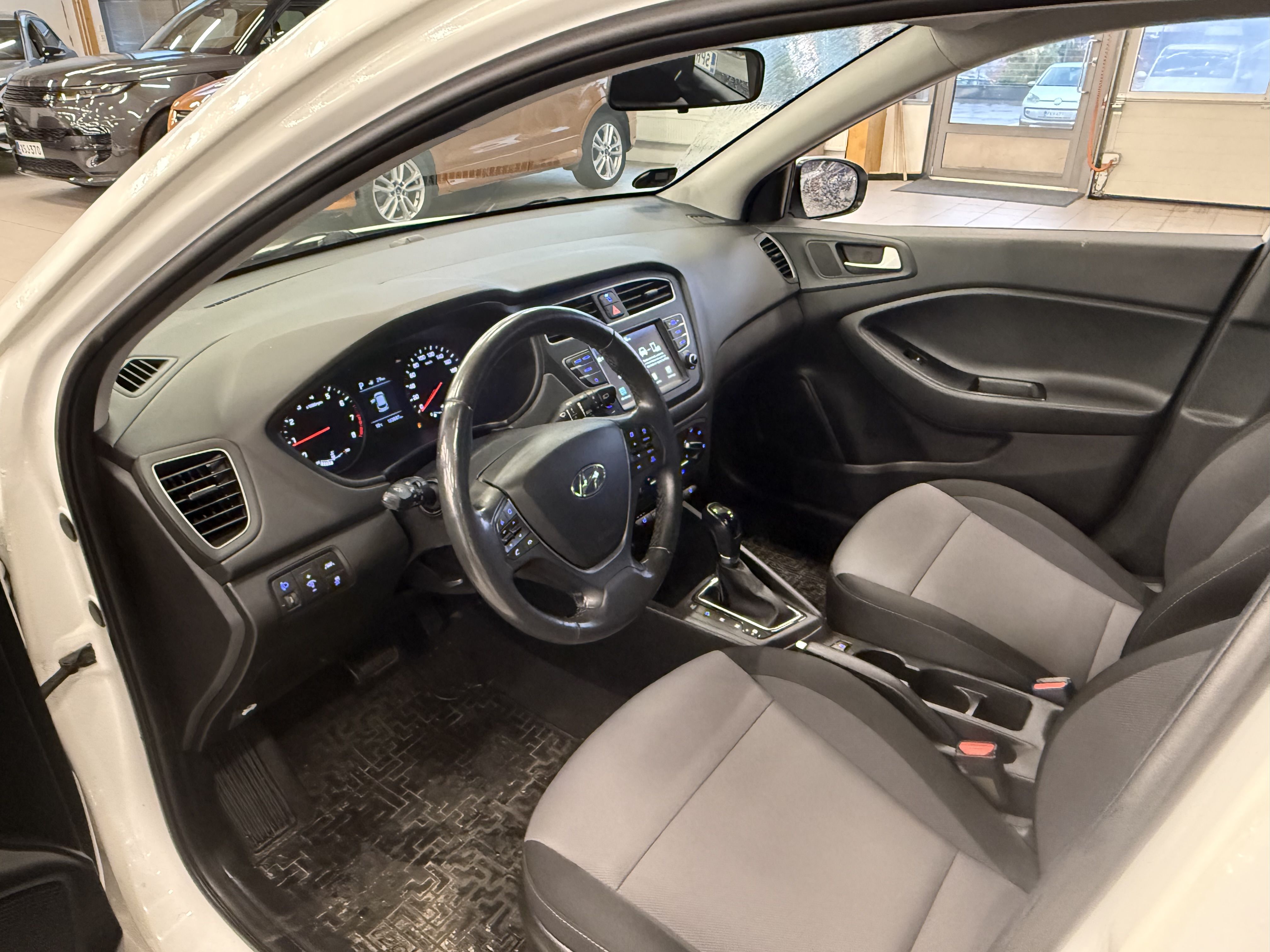 Hyundai i20 2019, kuva 5/11