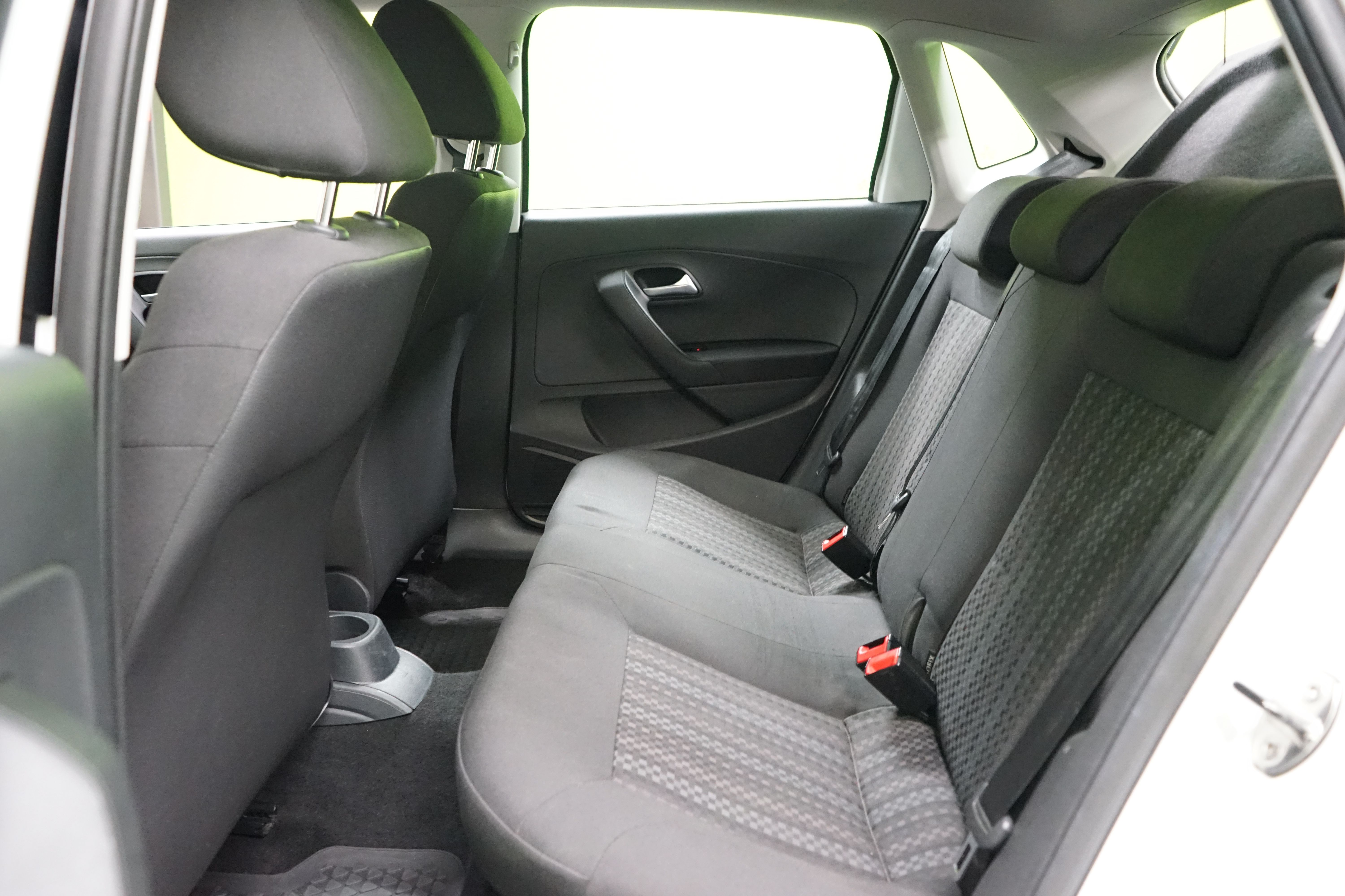 Volkswagen Polo 2016, bild 7/17