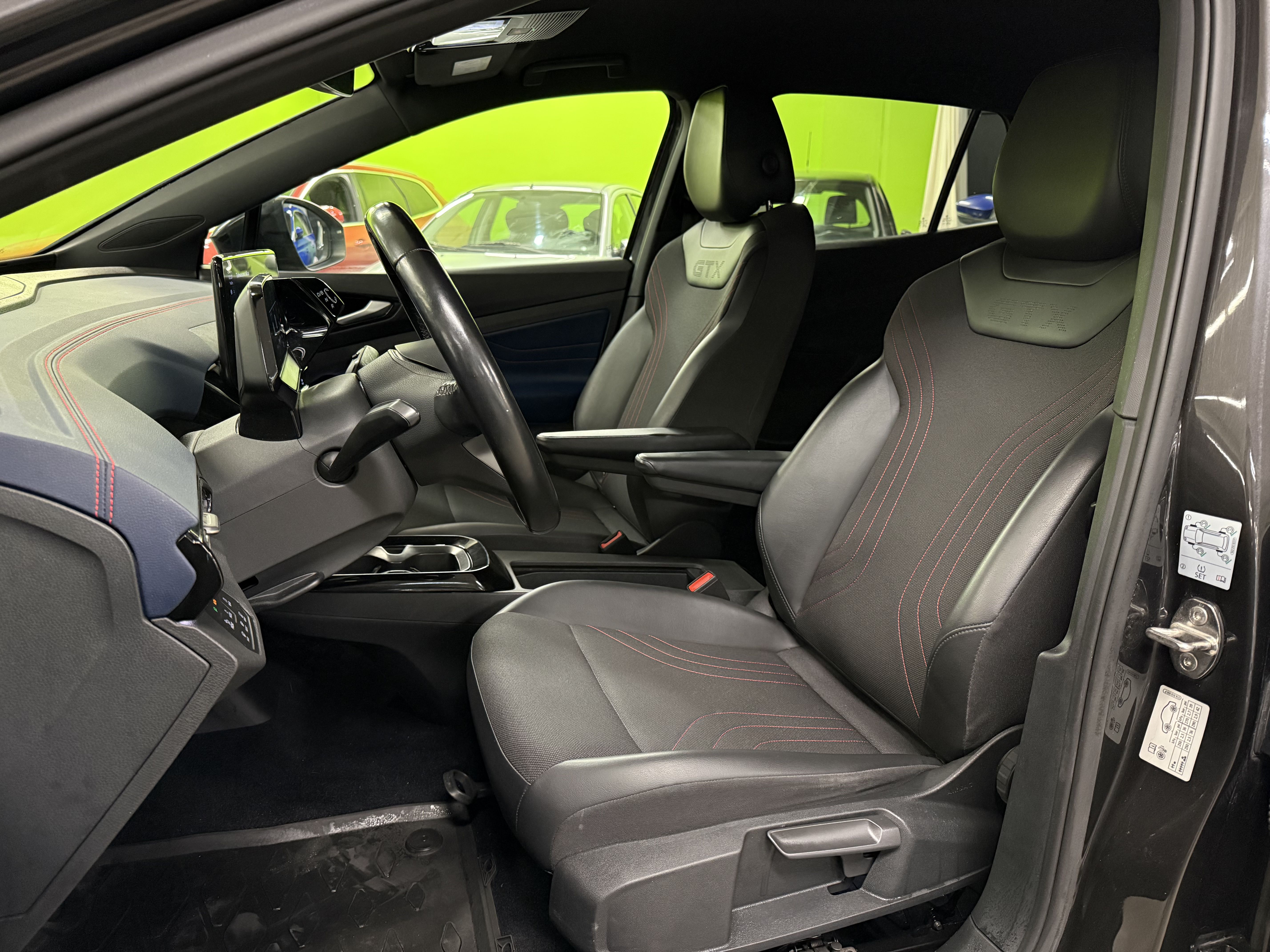 Volkswagen ID.4 2022, photo 6/13