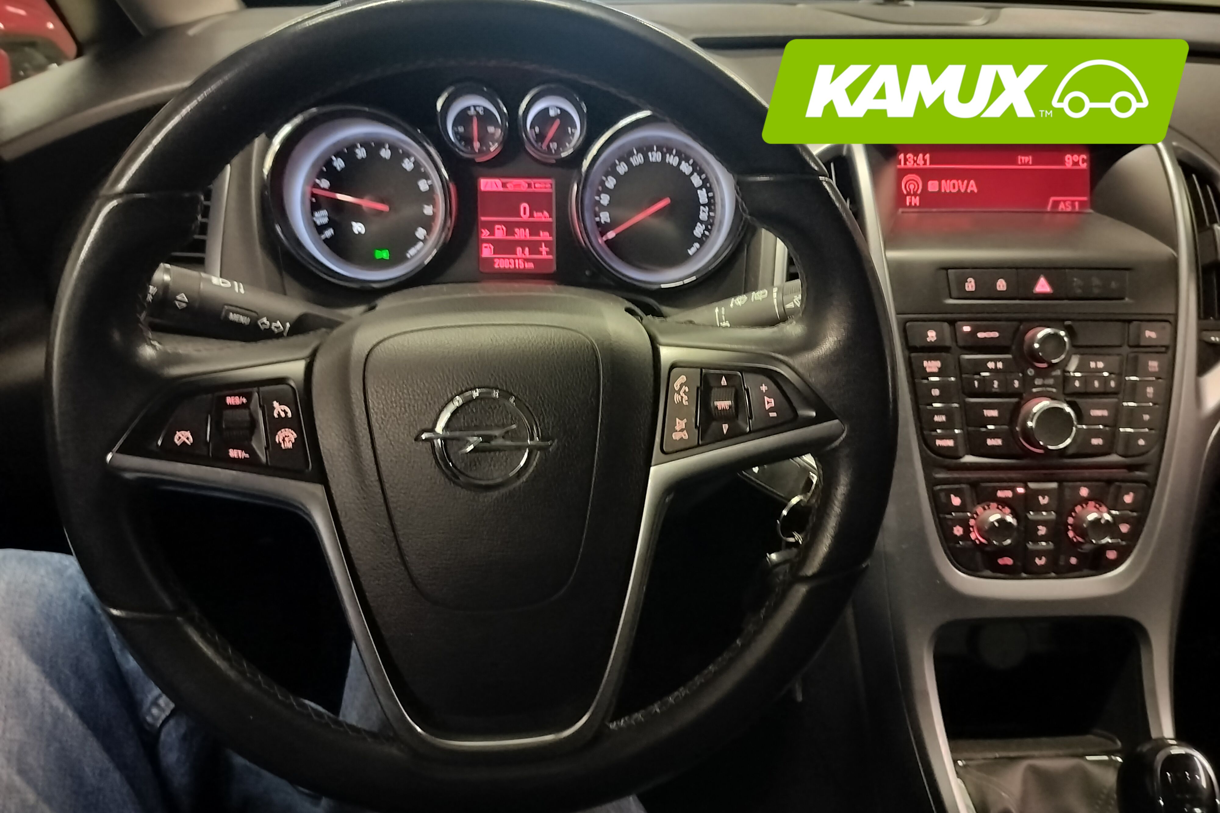Opel Astra 2013, photo 6/7