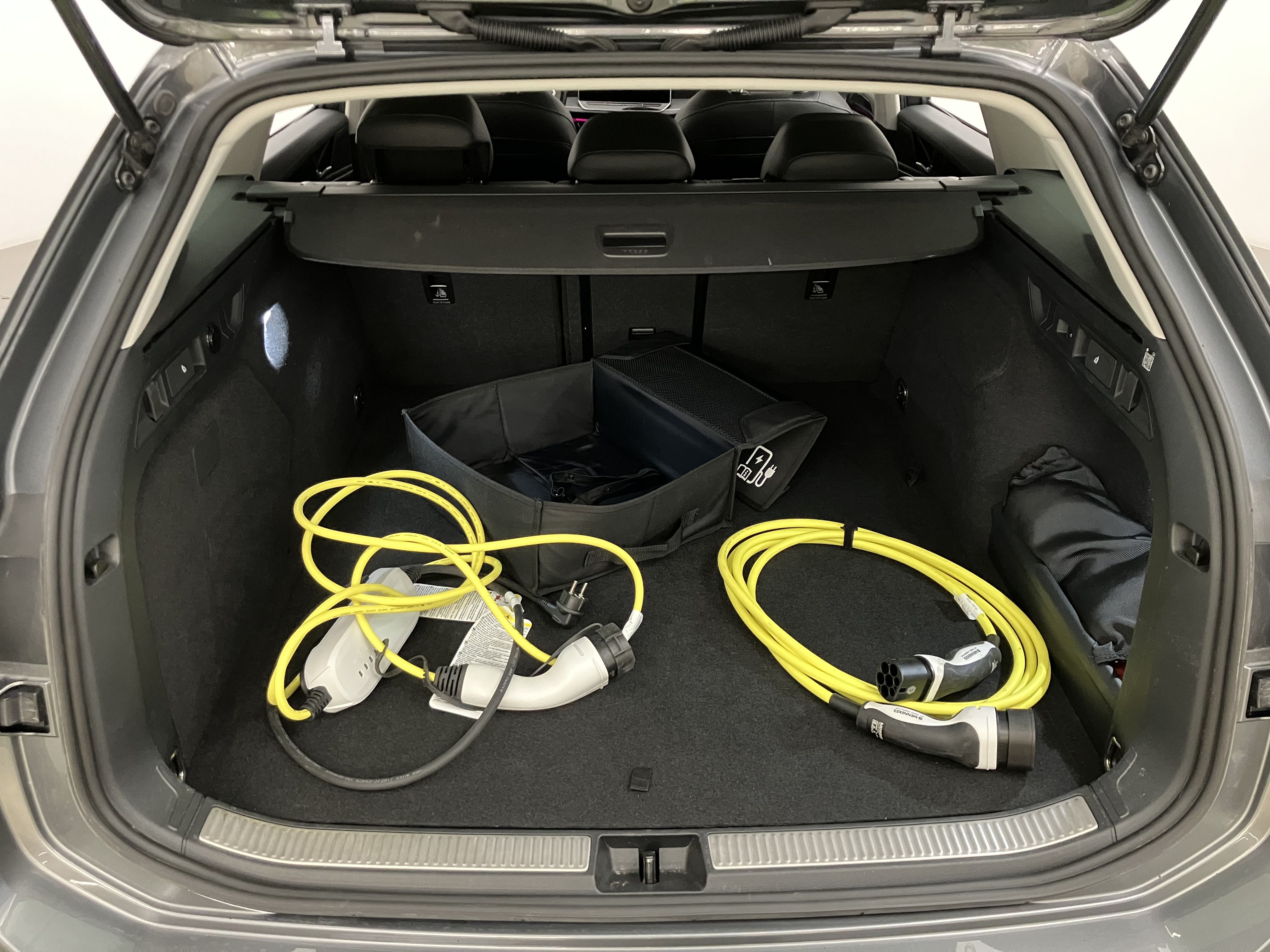 Volkswagen Passat 2025, photo 5/28
