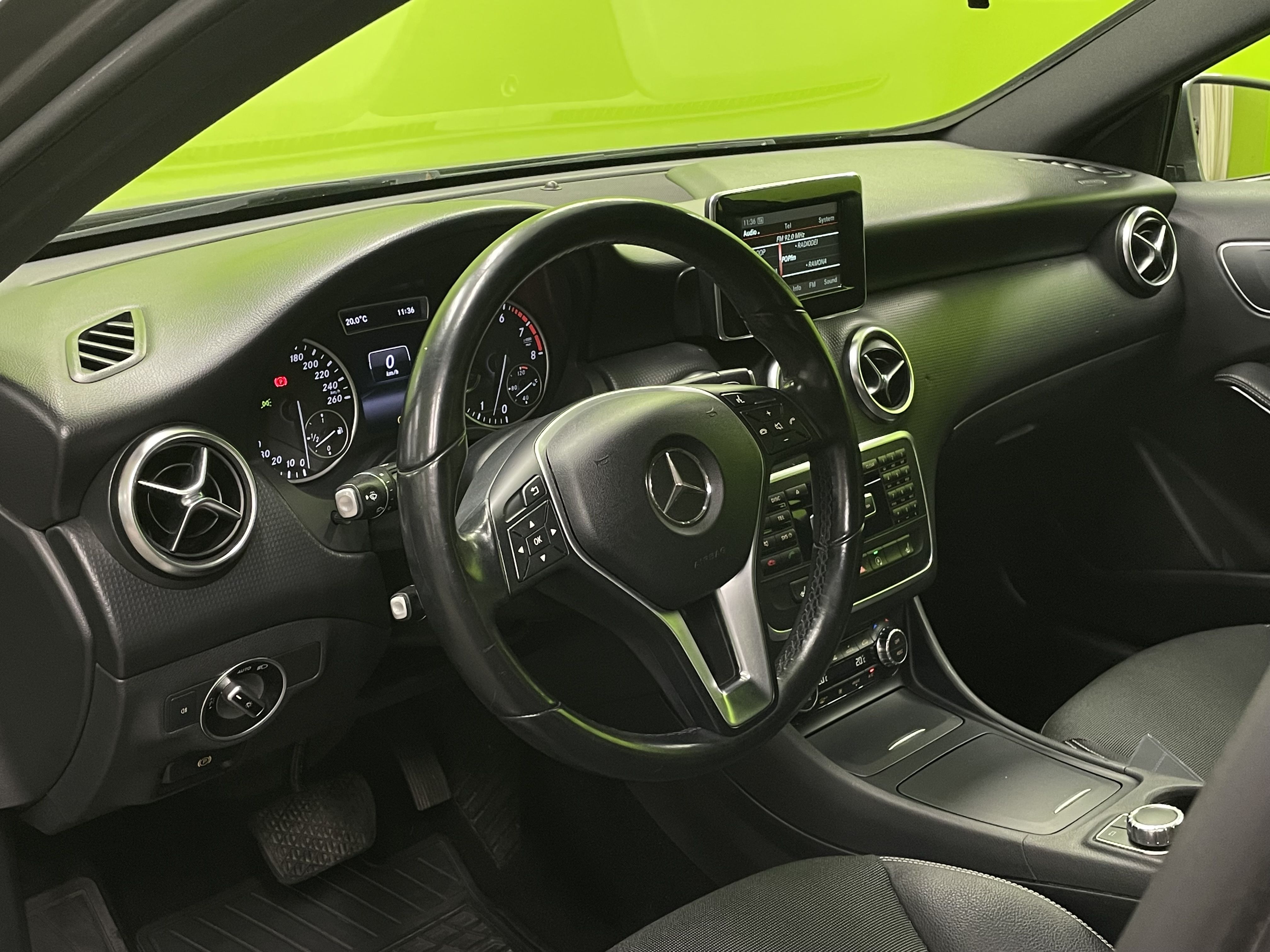 Mercedes-Benz A 2015, bild 7/23
