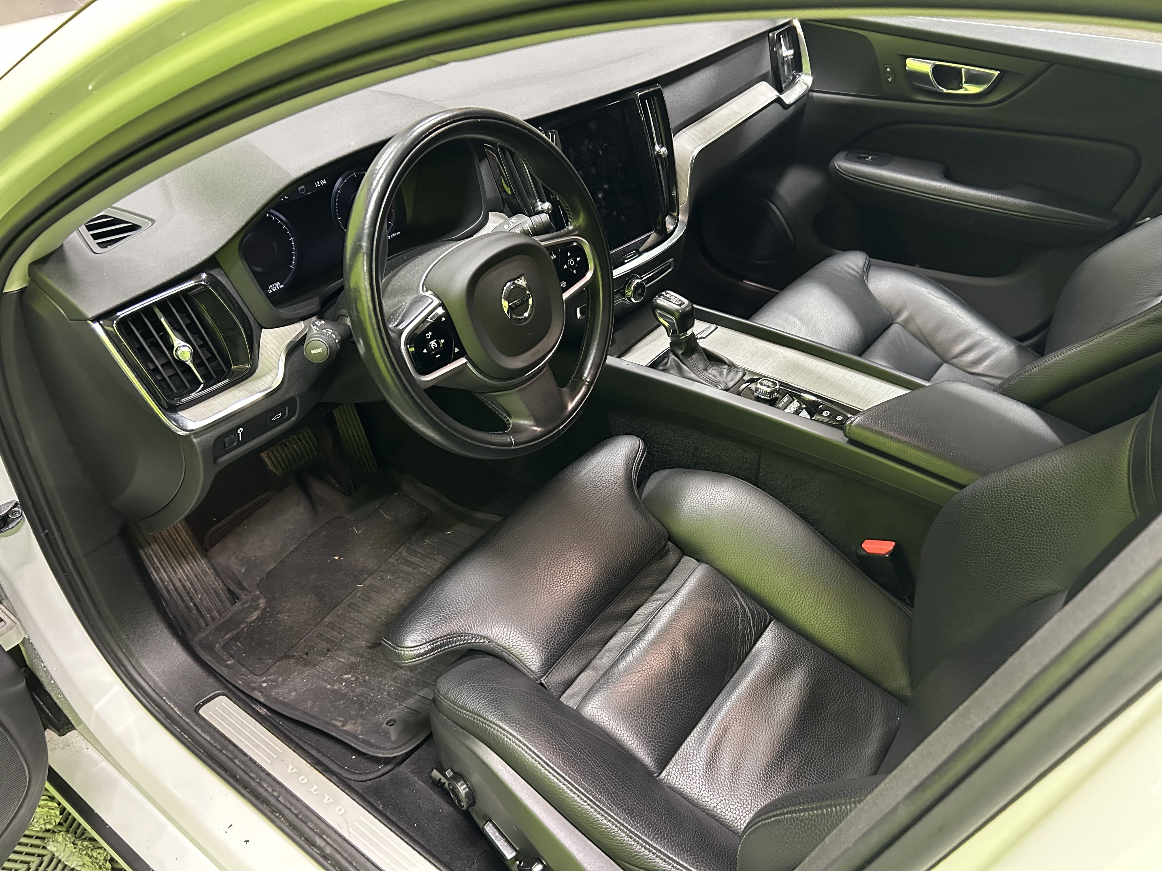 Volvo V60 2021, bild 4/9