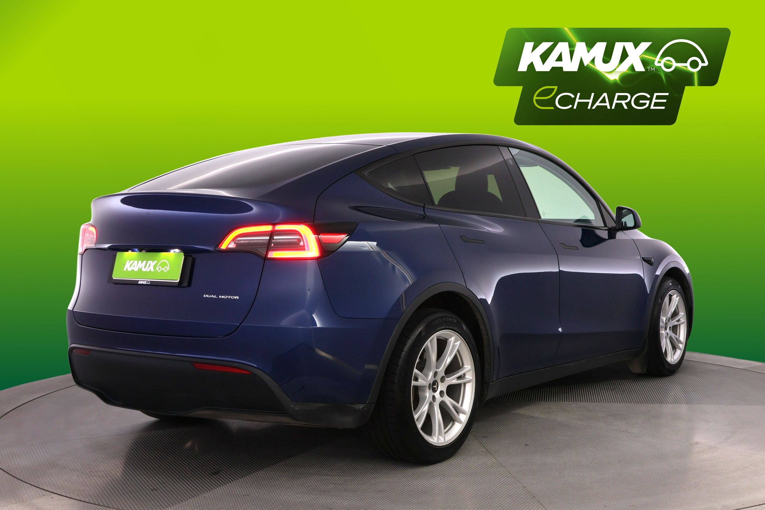 Tesla Model Y Long Range 2021, photo 3/25