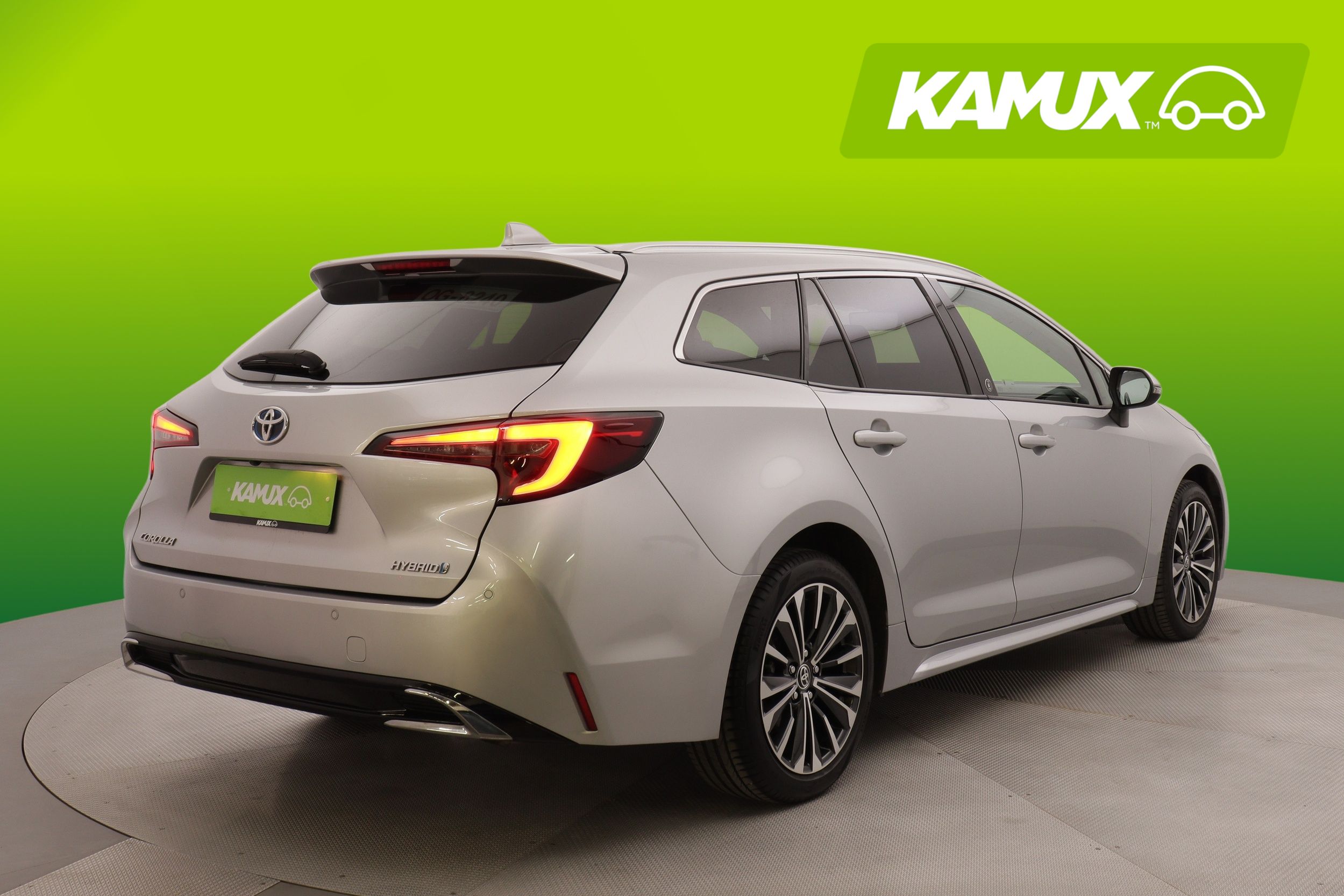 Toyota Corolla Touring 2,0 Team D 2023, bild 3/23