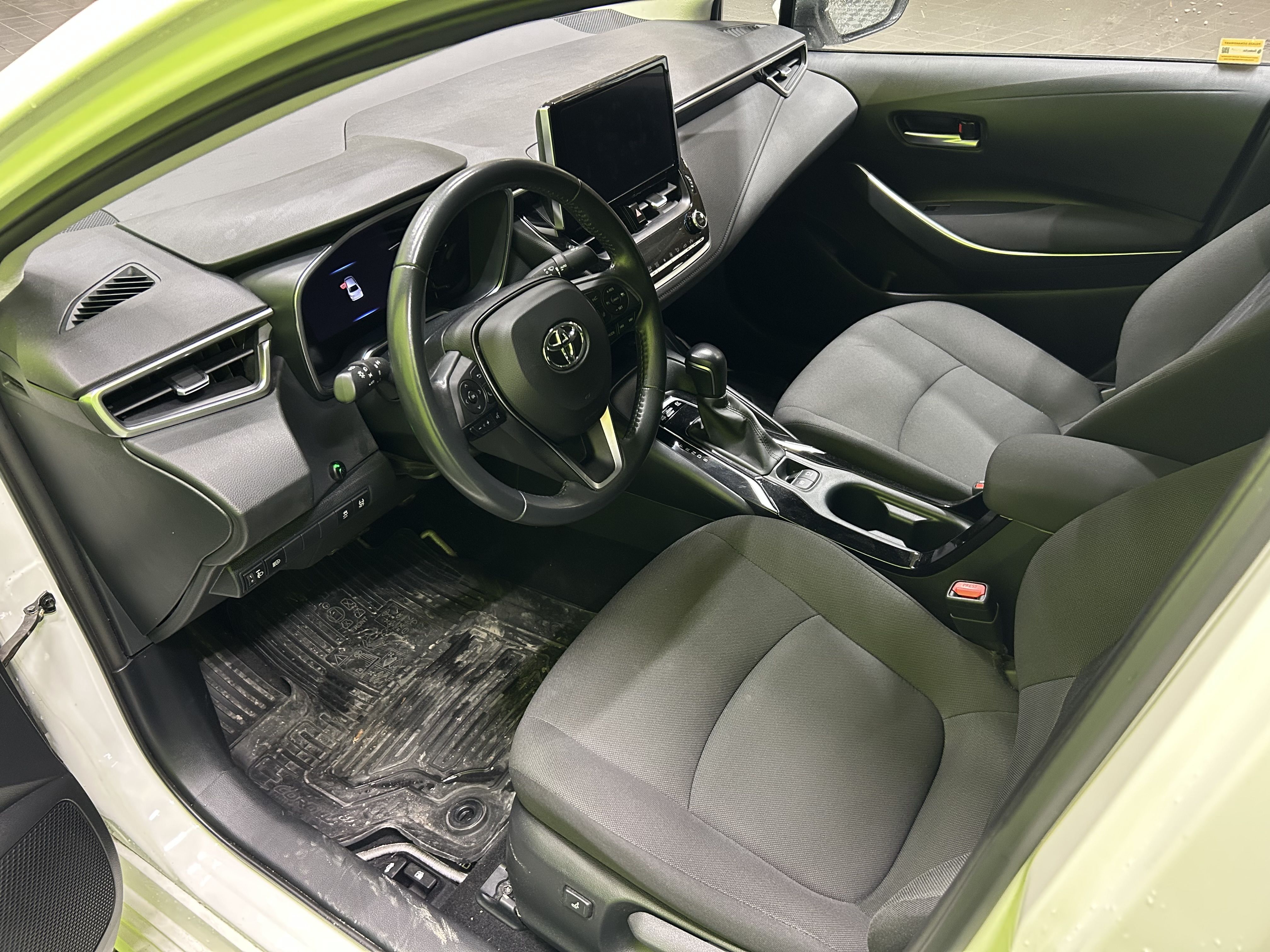 Toyota Corolla Sedan 1,8 Hybrid Comfort 2022, bild 4/6