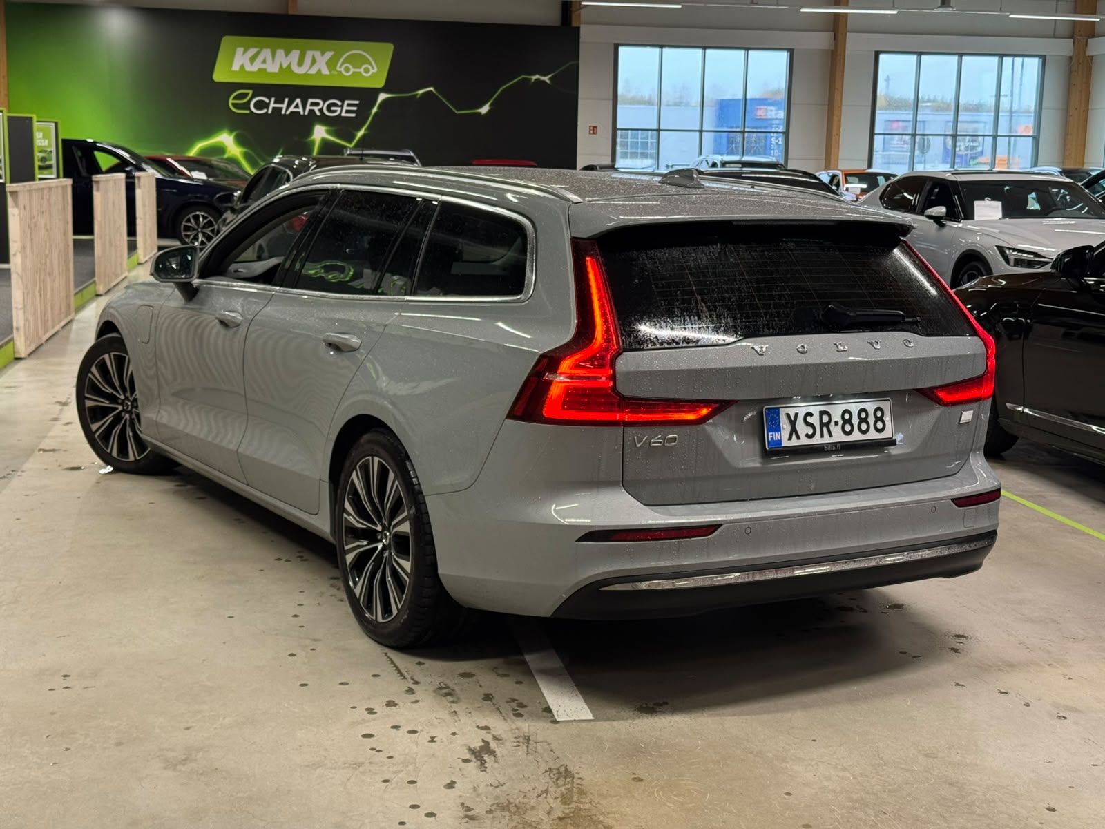Volvo V60 T6 AWD Long Range Core aut. 2024, bild 2/4