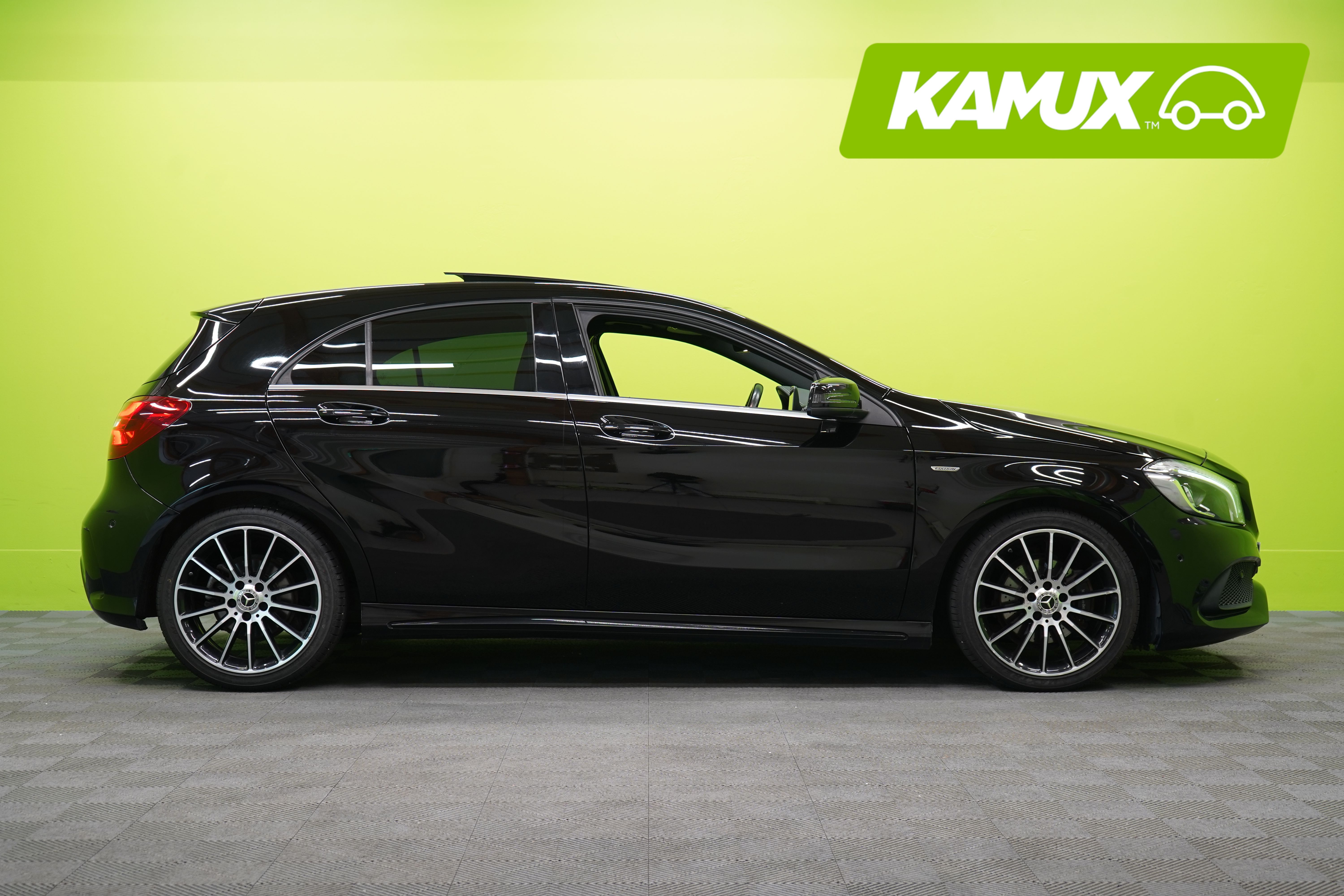 Mercedes-Benz A 180 d A Business AMG 2017, kuva 2/26