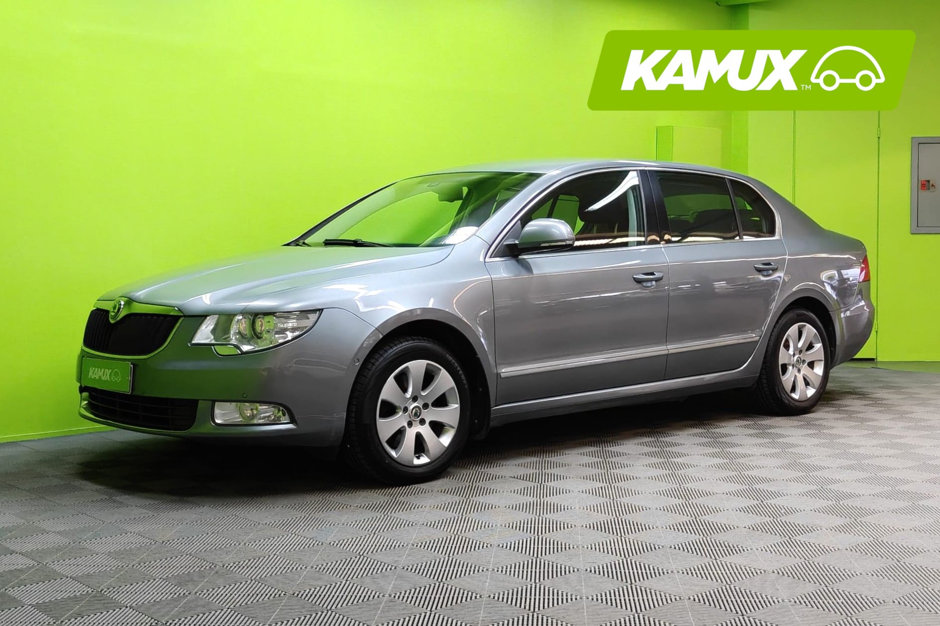 Skoda Superb 1,8 TSI Ambition DSG Autom. 2011, kuva 6/21
