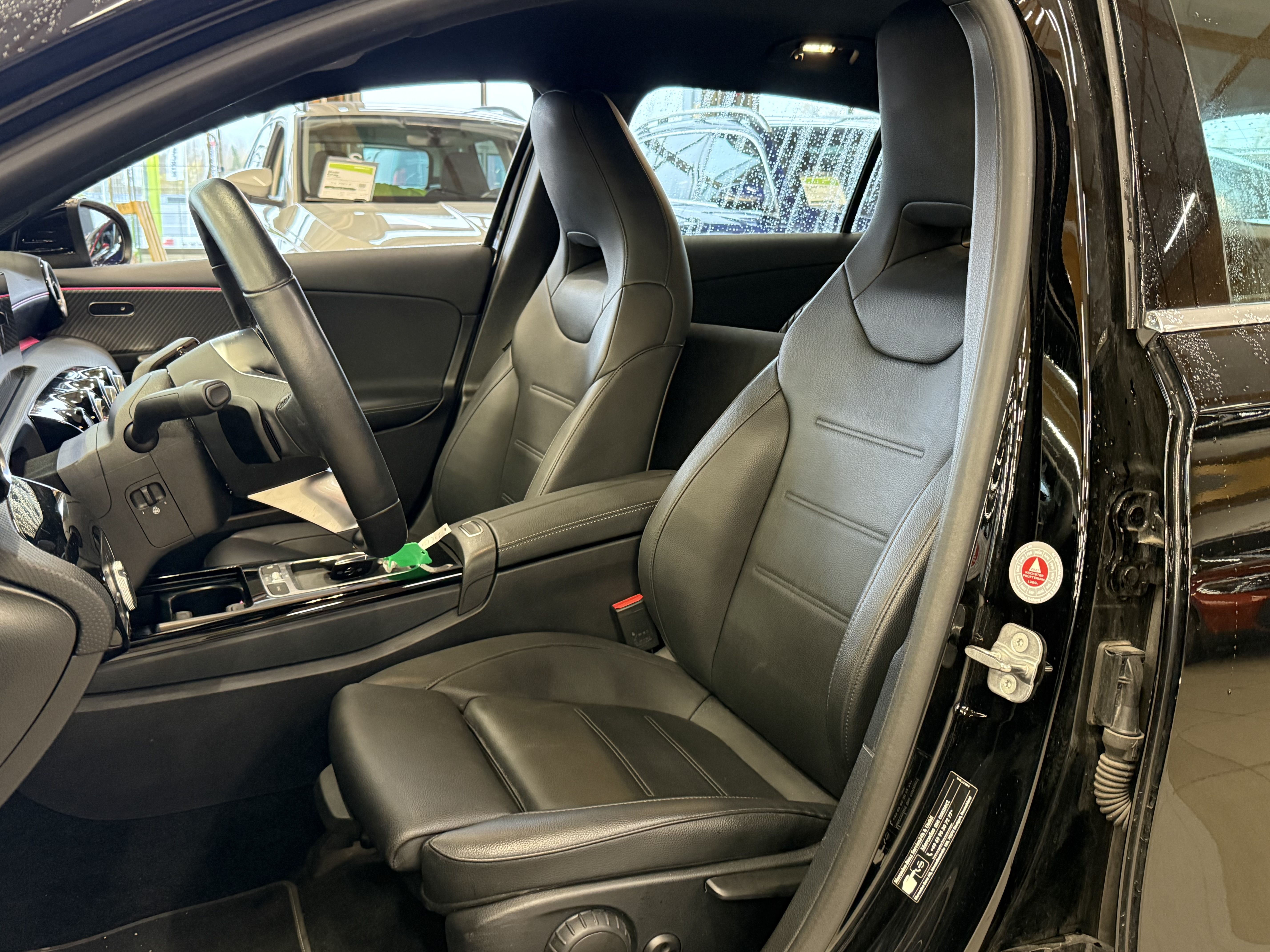 Mercedes-Benz A 250 e Progressive 2024, kuva 5/14