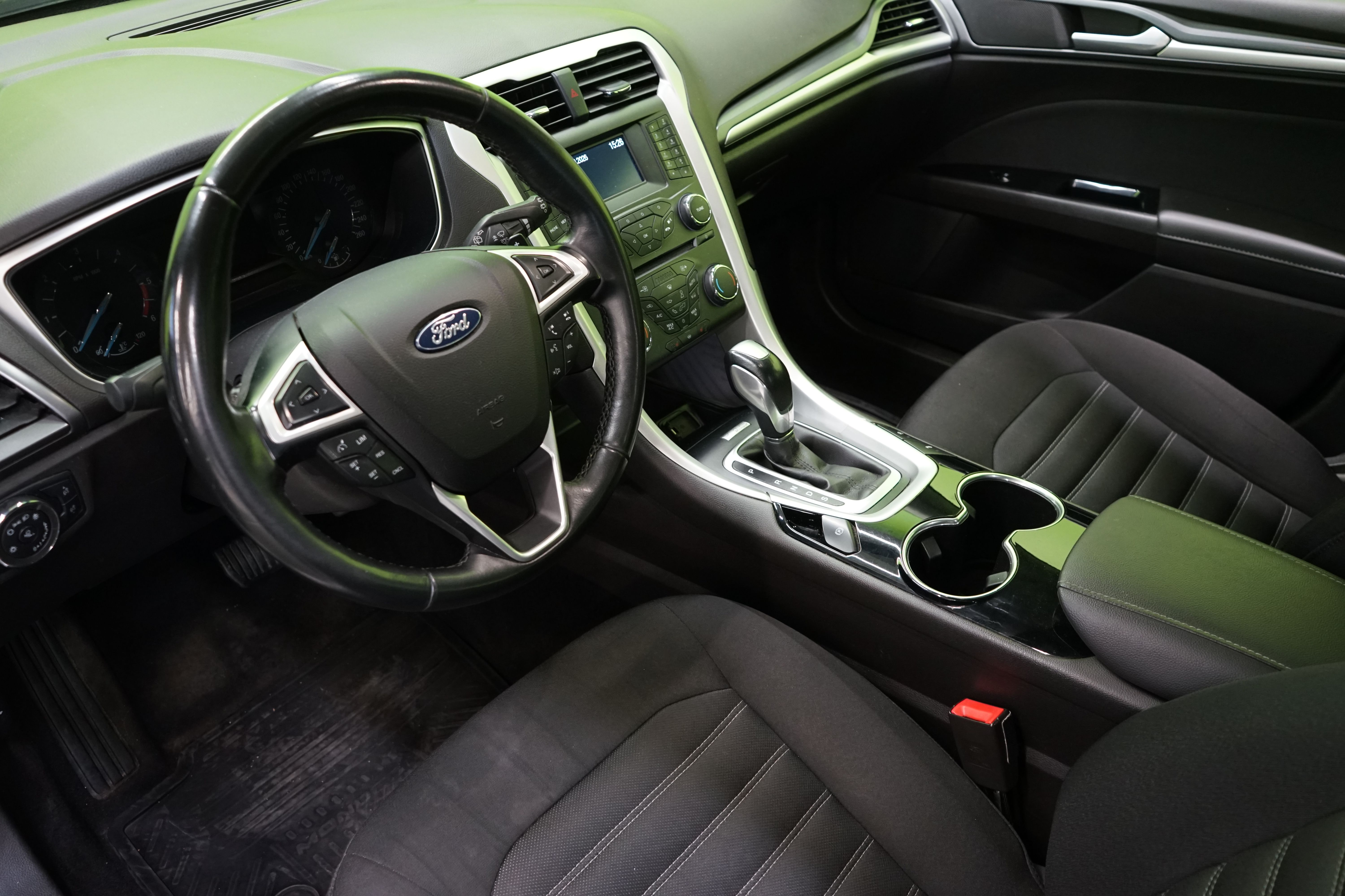 Ford Mondeo 2015, bild 6/21