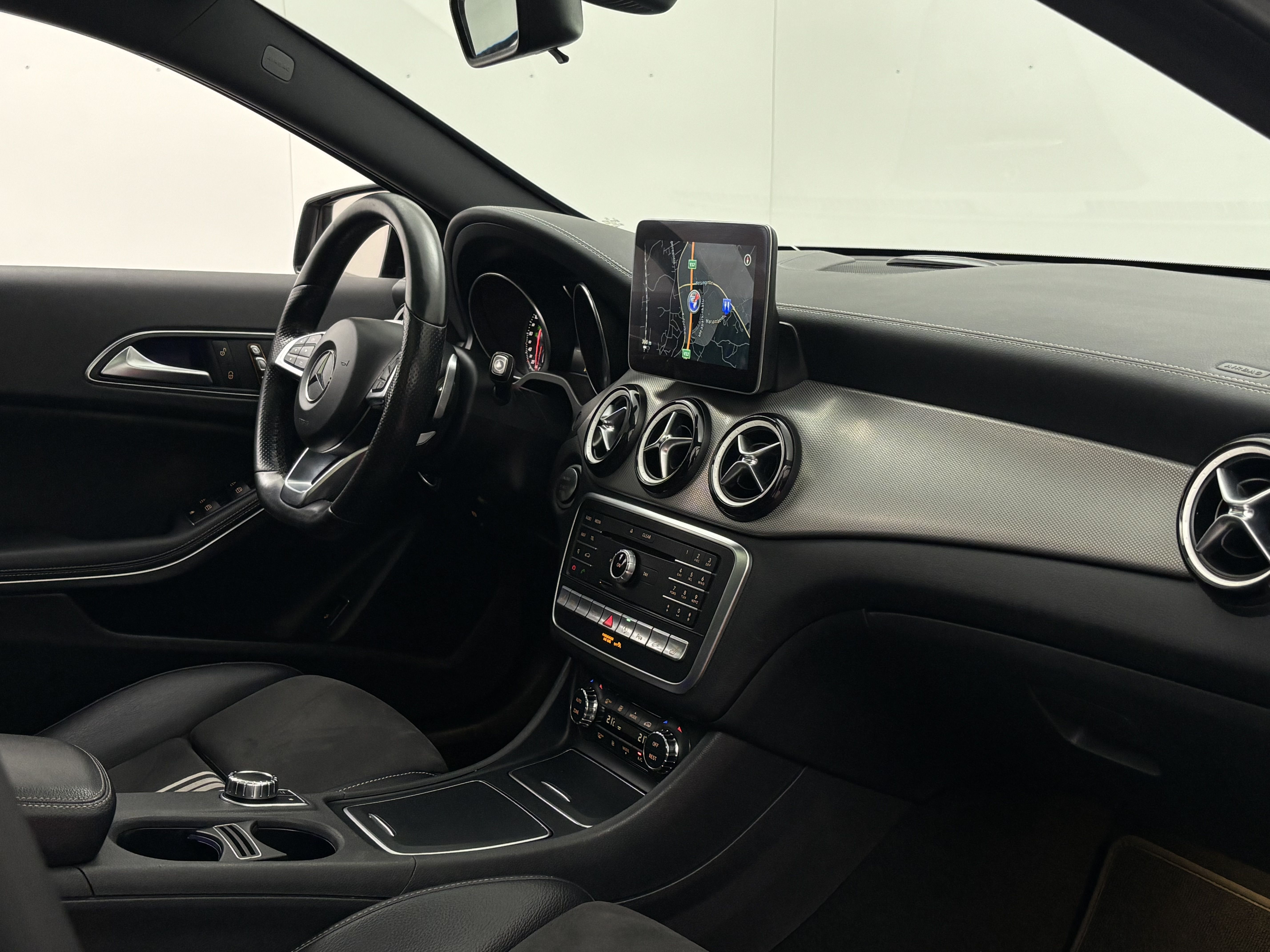 Mercedes-Benz GLA 250 AMG Line 4Matic 2018, bild 7/27