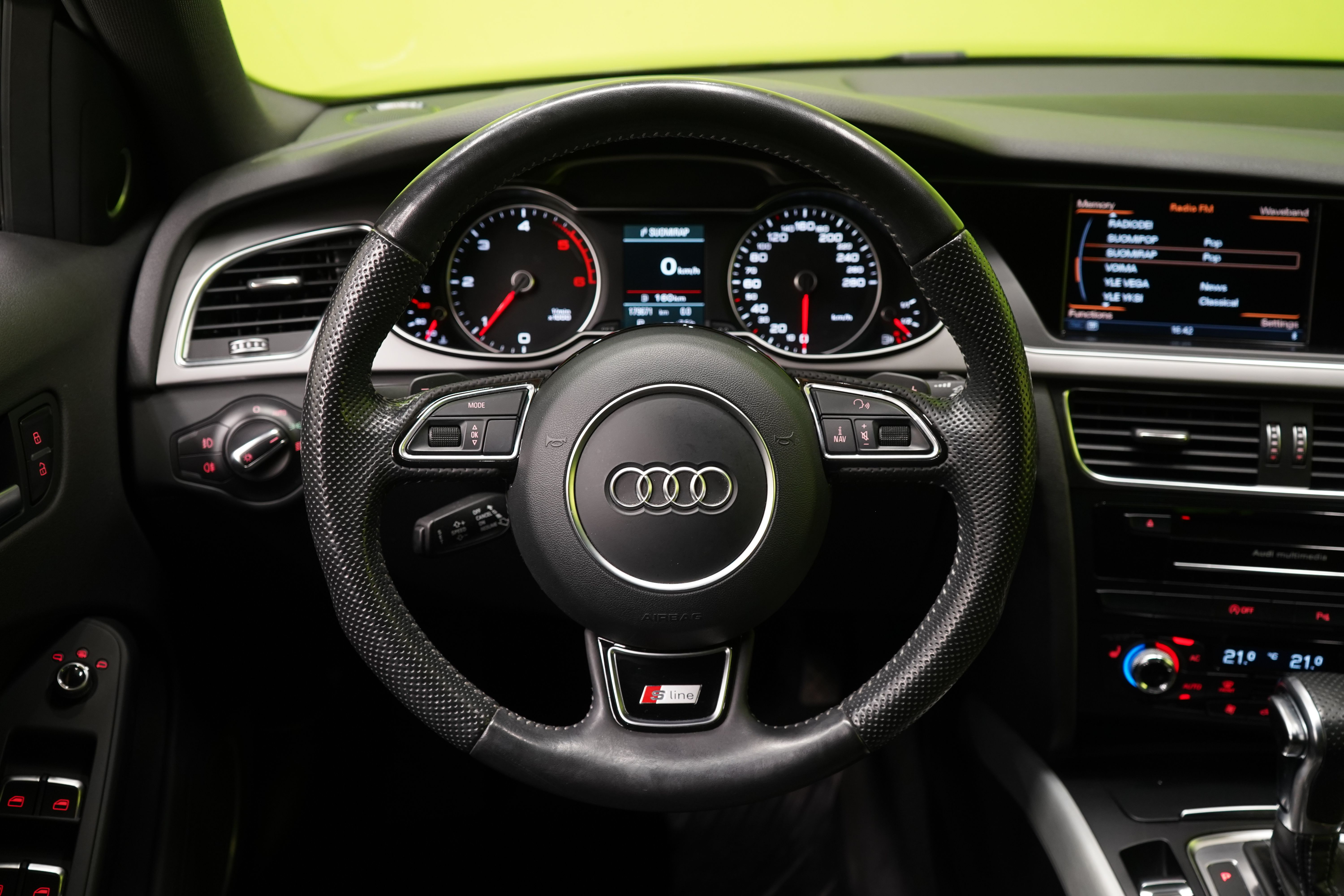 Audi A4 2013, bild 7/27
