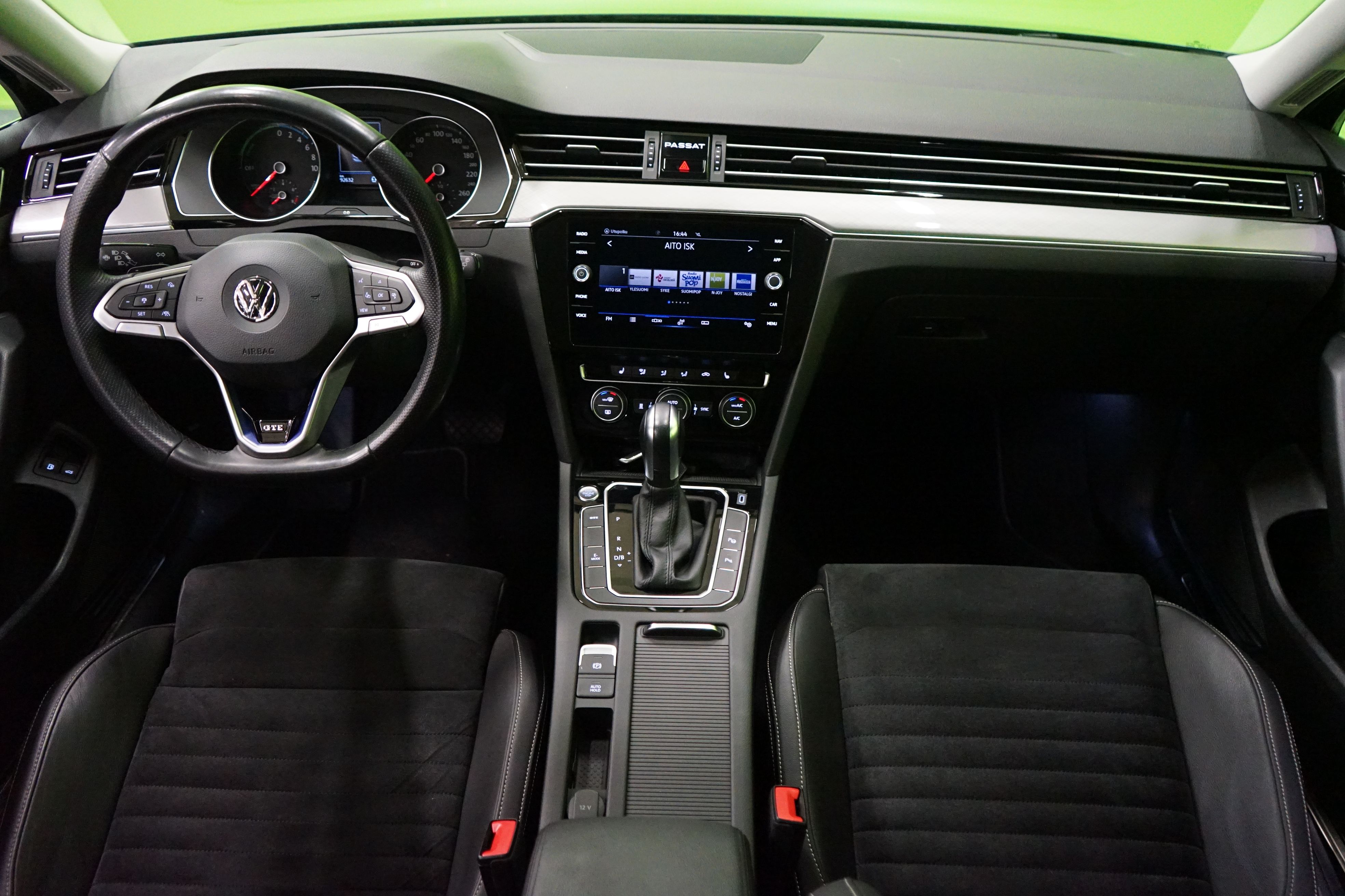 Volkswagen Passat 2020, kuva 6/23