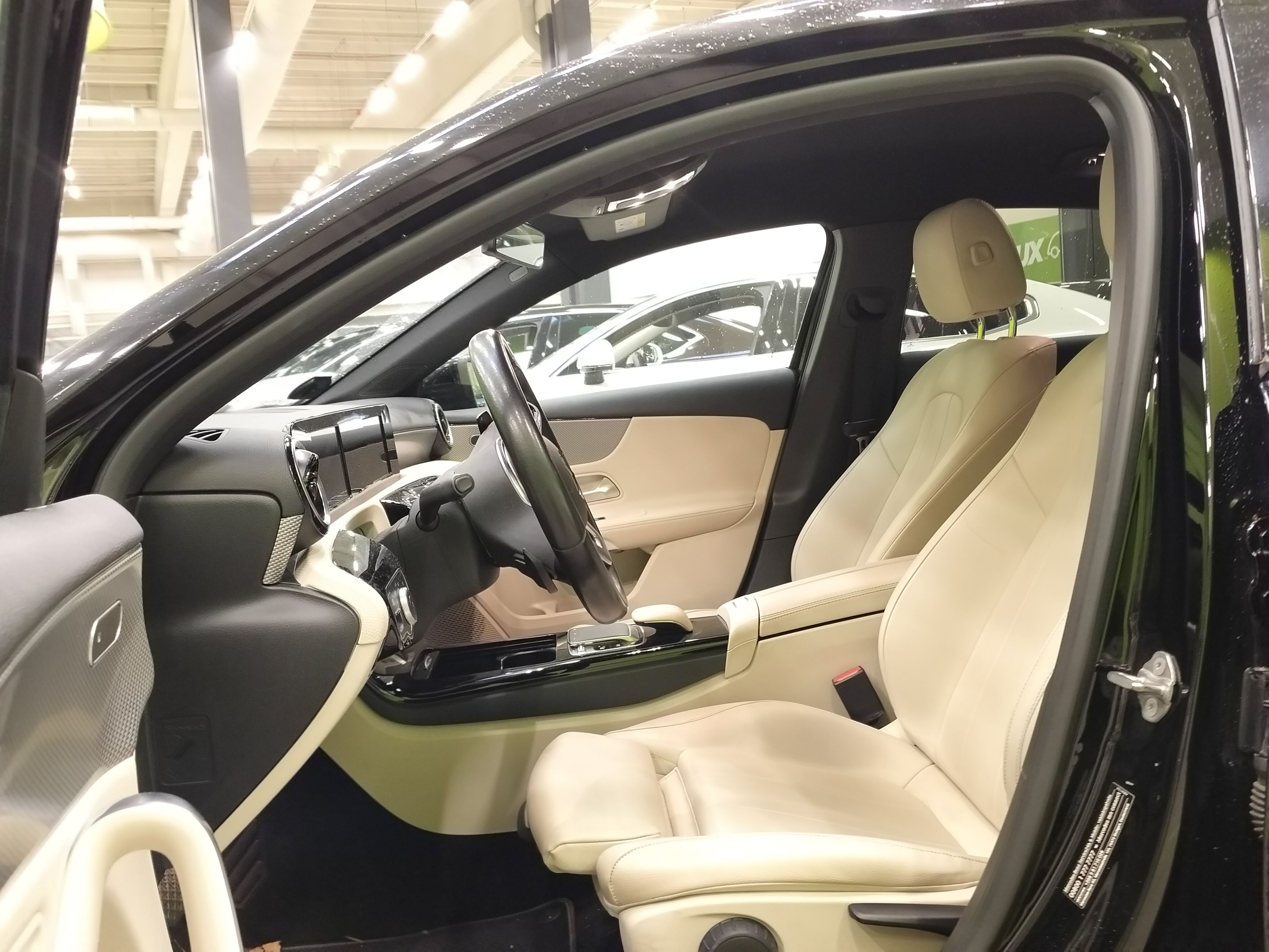 Mercedes-Benz A 2020, photo 4/4